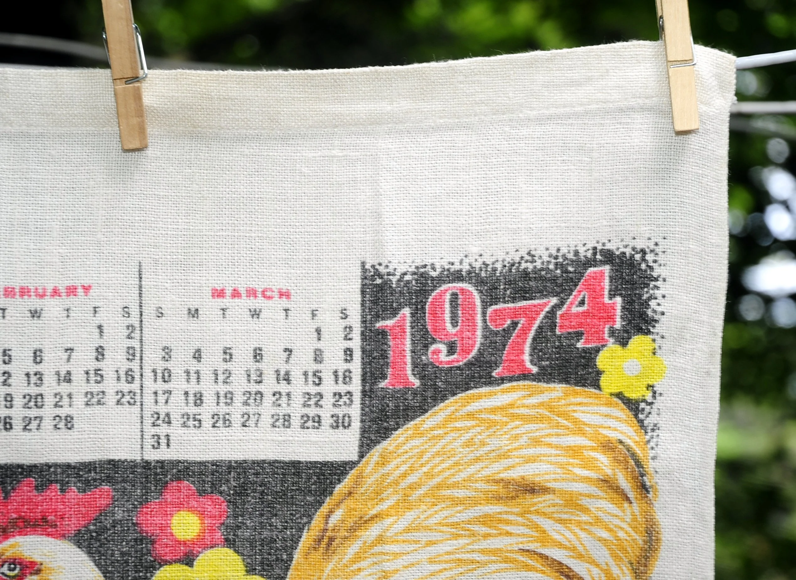 70s Vtg 1974 Chicken And Chicks Linen Calendar Towel - Image 6
