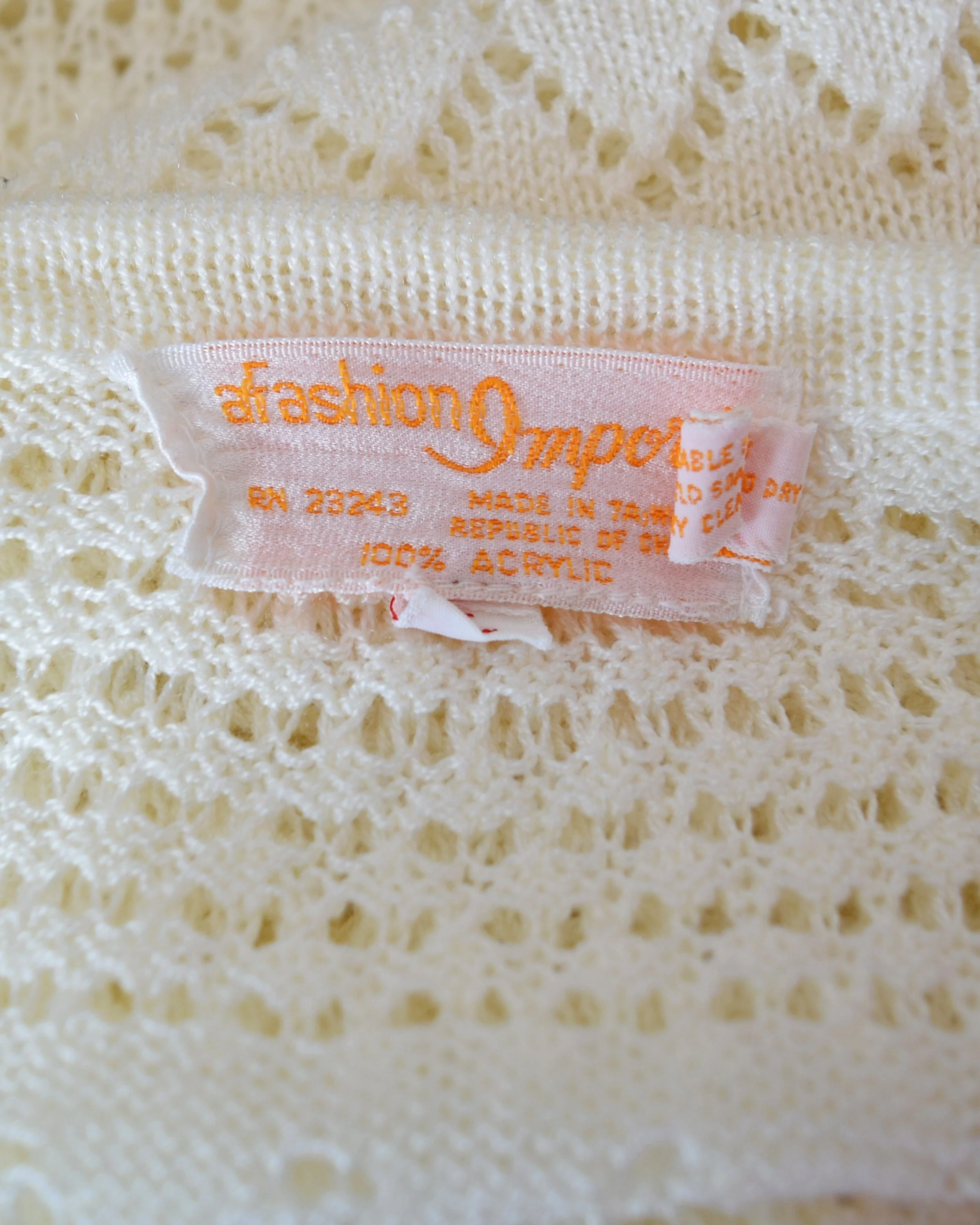 70s White Eyelet Sweater Vintage 70s Drawstring Bow Pointelle Sweater, Pullover Knit Top, Small To Medium - Image 8