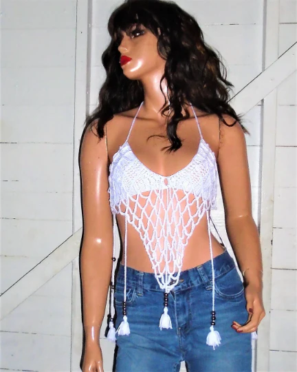 70s White Macramé Knit Halter Top - Image 6