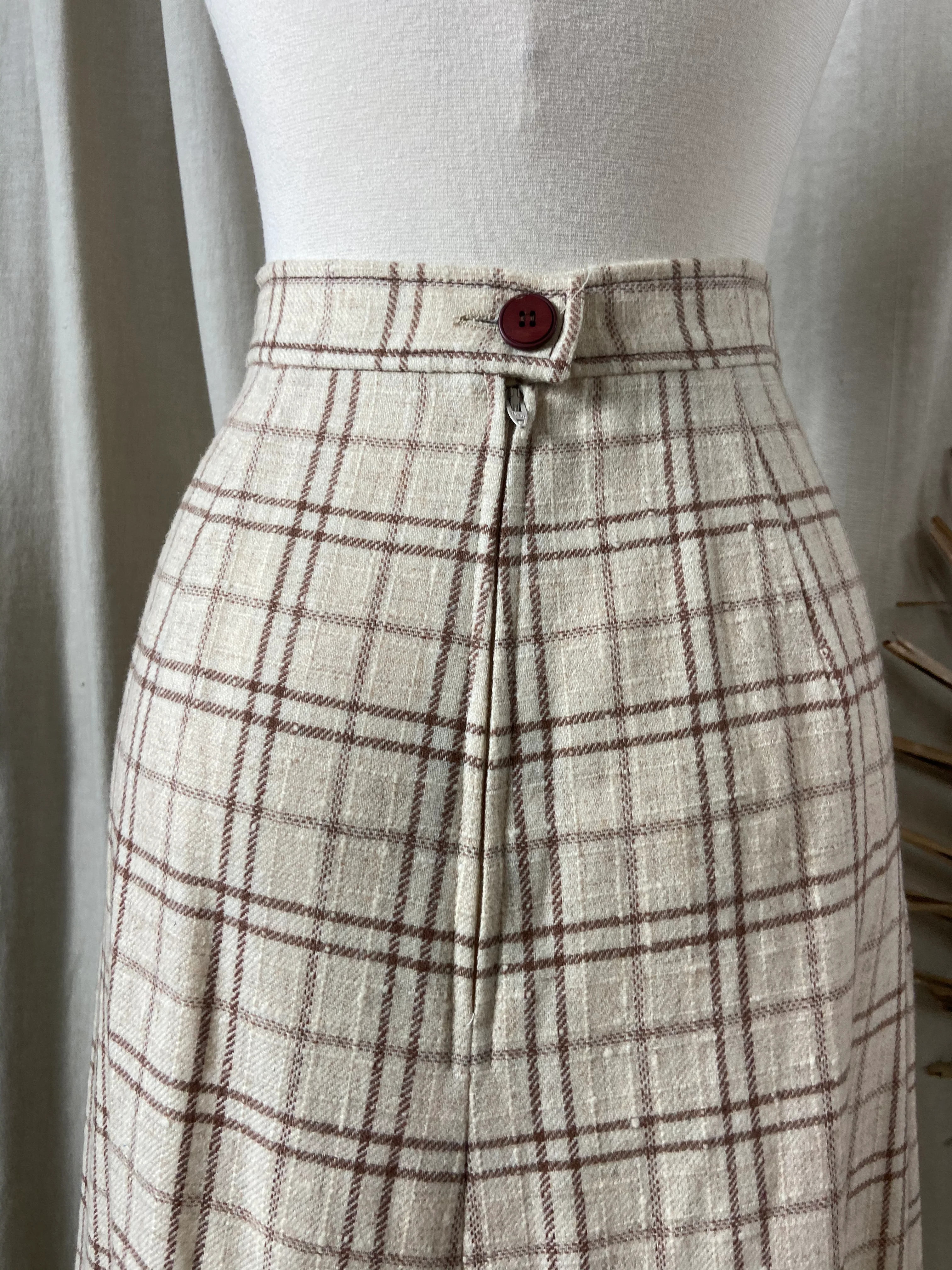 70s Vintage Wool A-line Maxi Skirt In Plaid By Pendleton - Image 10