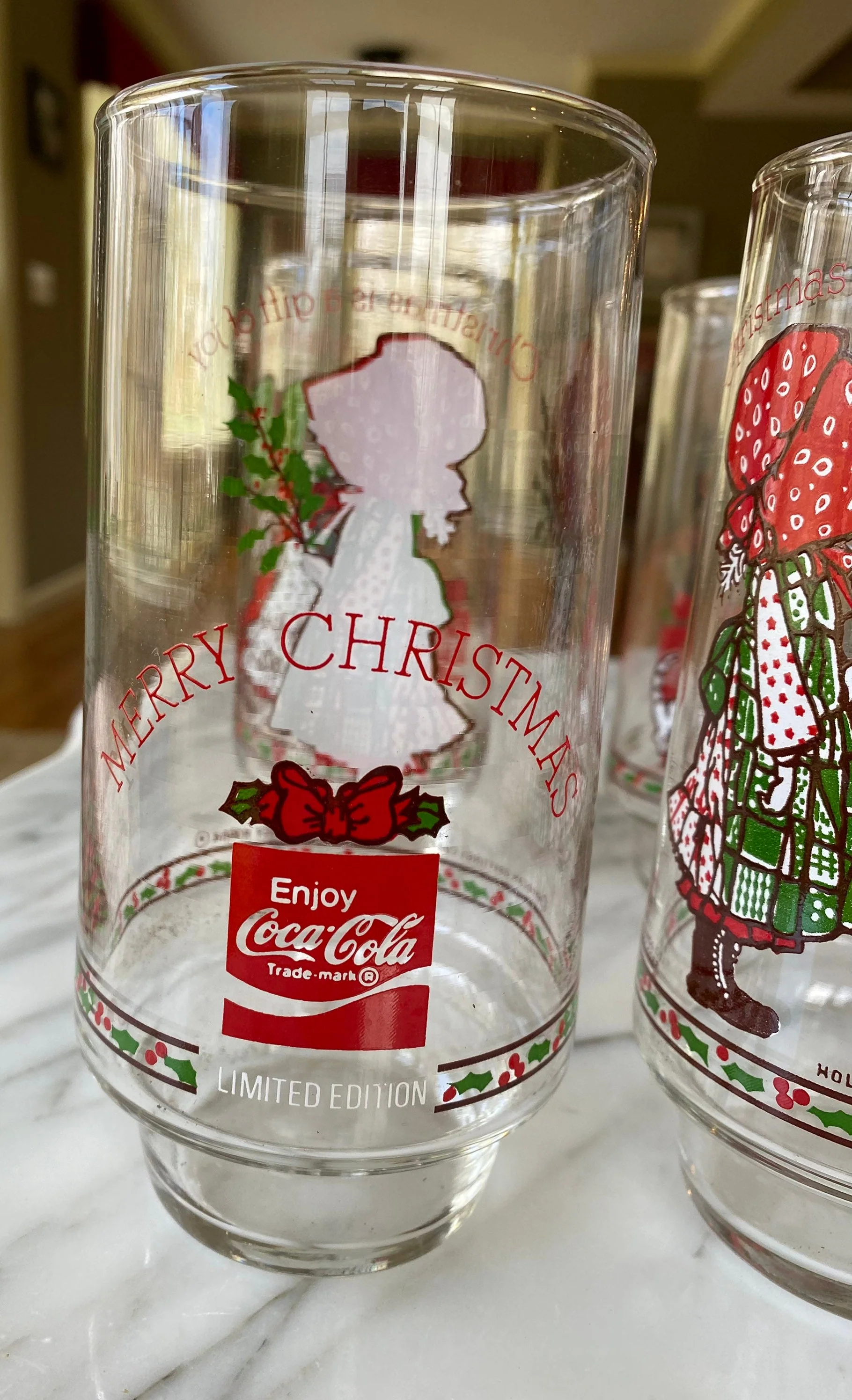 8 Vintage Christmas Holiday Holly Hobbie Glasses Cups - Image 6