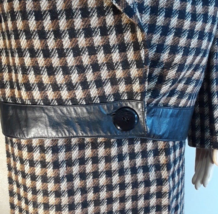 80/90’s Houndstooth Skirt Blazer Suit. by Adolfo Atelier - Image 6