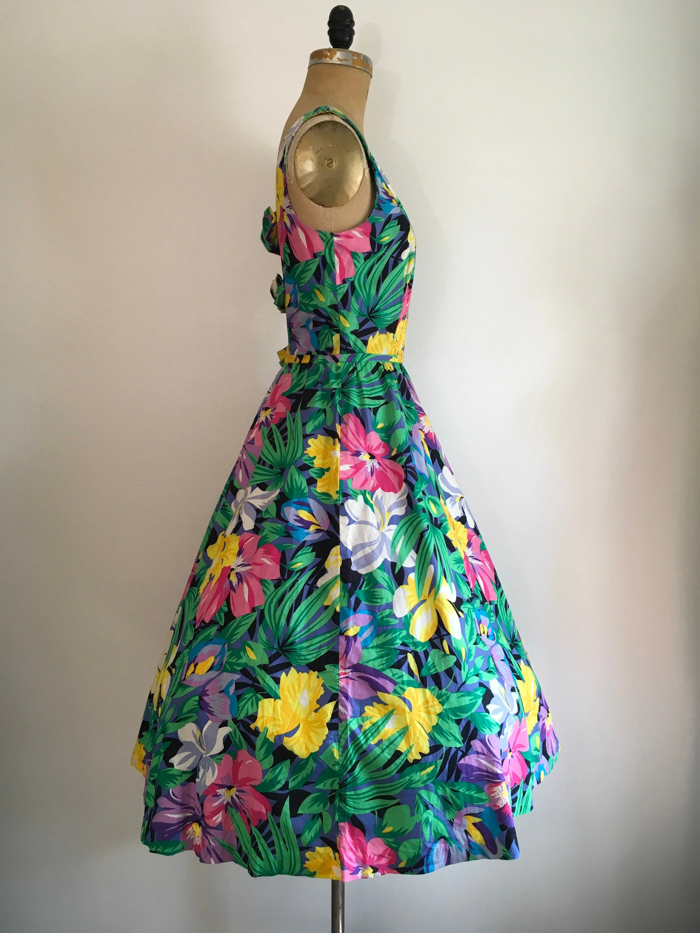 80’s Floral Garden Tropical Print Summer Dress by Anna Laura - Image 5