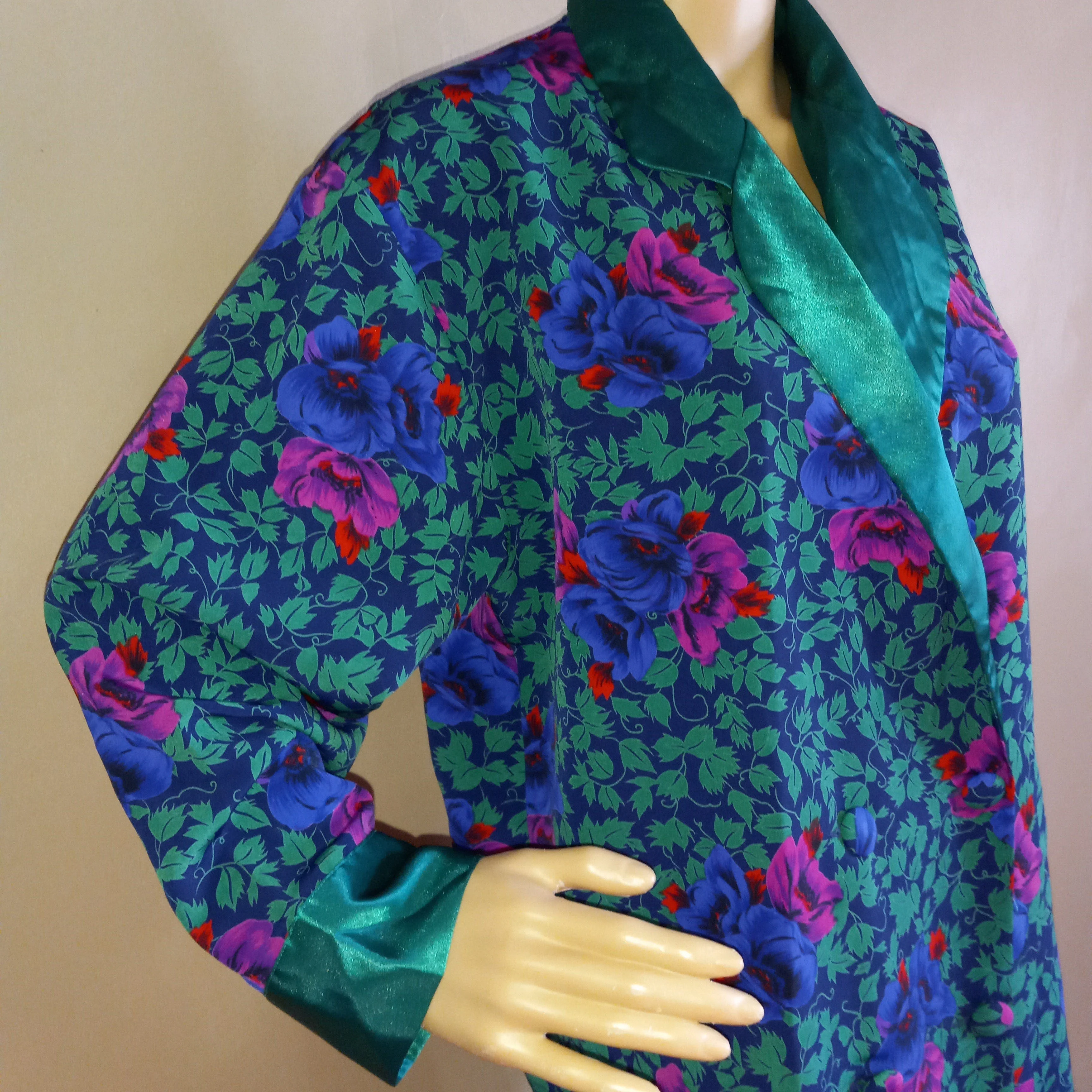 80’s Green Blue Pinkpink Polyester Lounge Robe by Victoria's Secret - Image 3