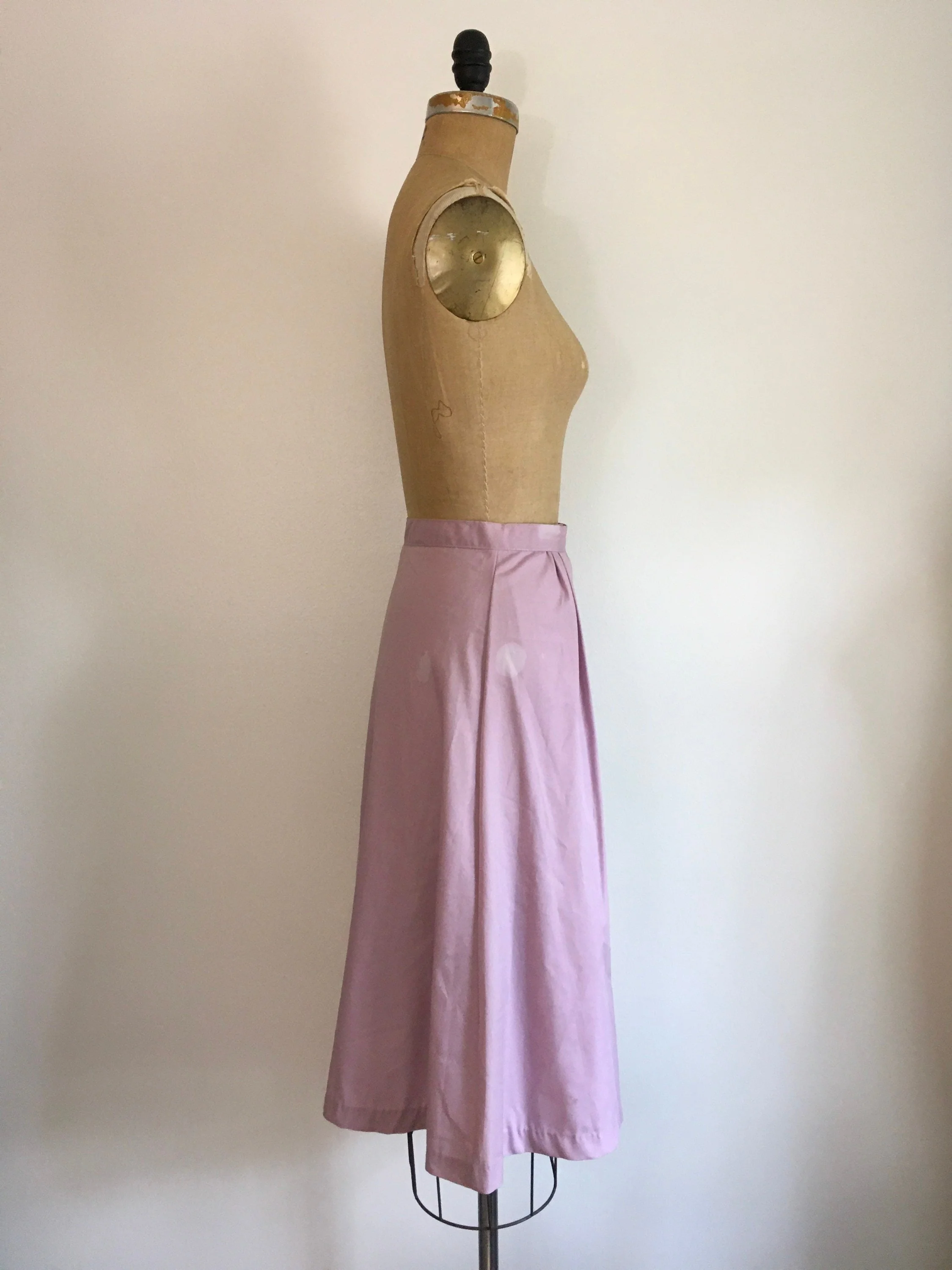 80’s Lavender Floral Painted Wrap Skirt by Arnold’s of Miami - Image 4