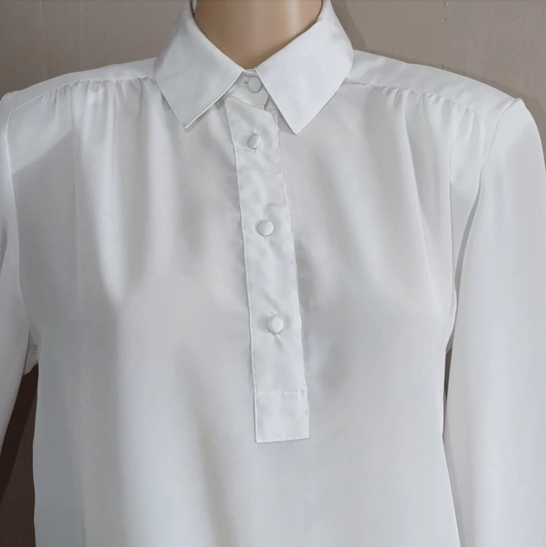 80’s White Polyester Collared Blouse by Sir James - Image 4