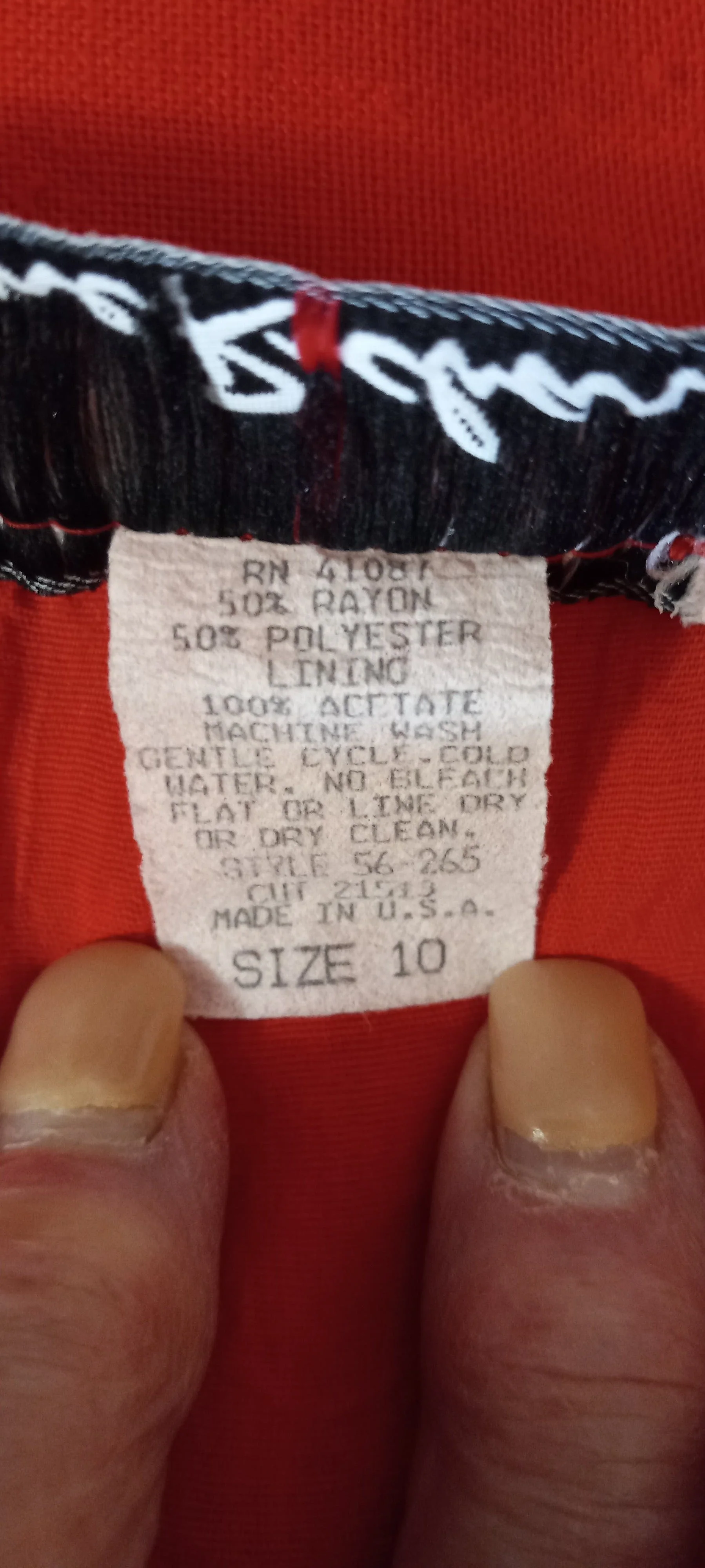 80’s Rayon Polyester & Acetate Lining Red Skirt by Diane Richard - Image 7