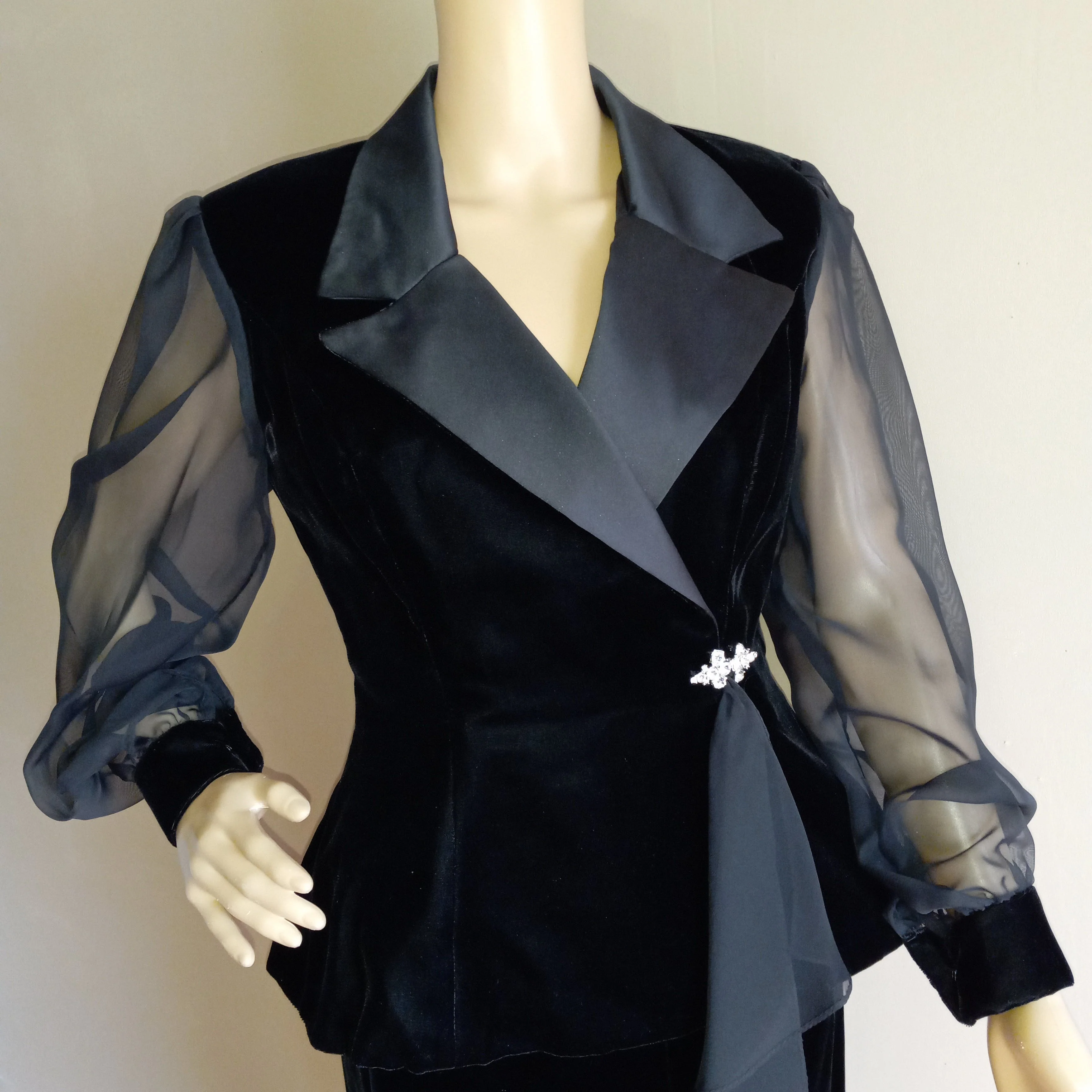 80’s Skirt Suit Polyester Velvet Acetate Lining. by Alex Evenings - Image 3