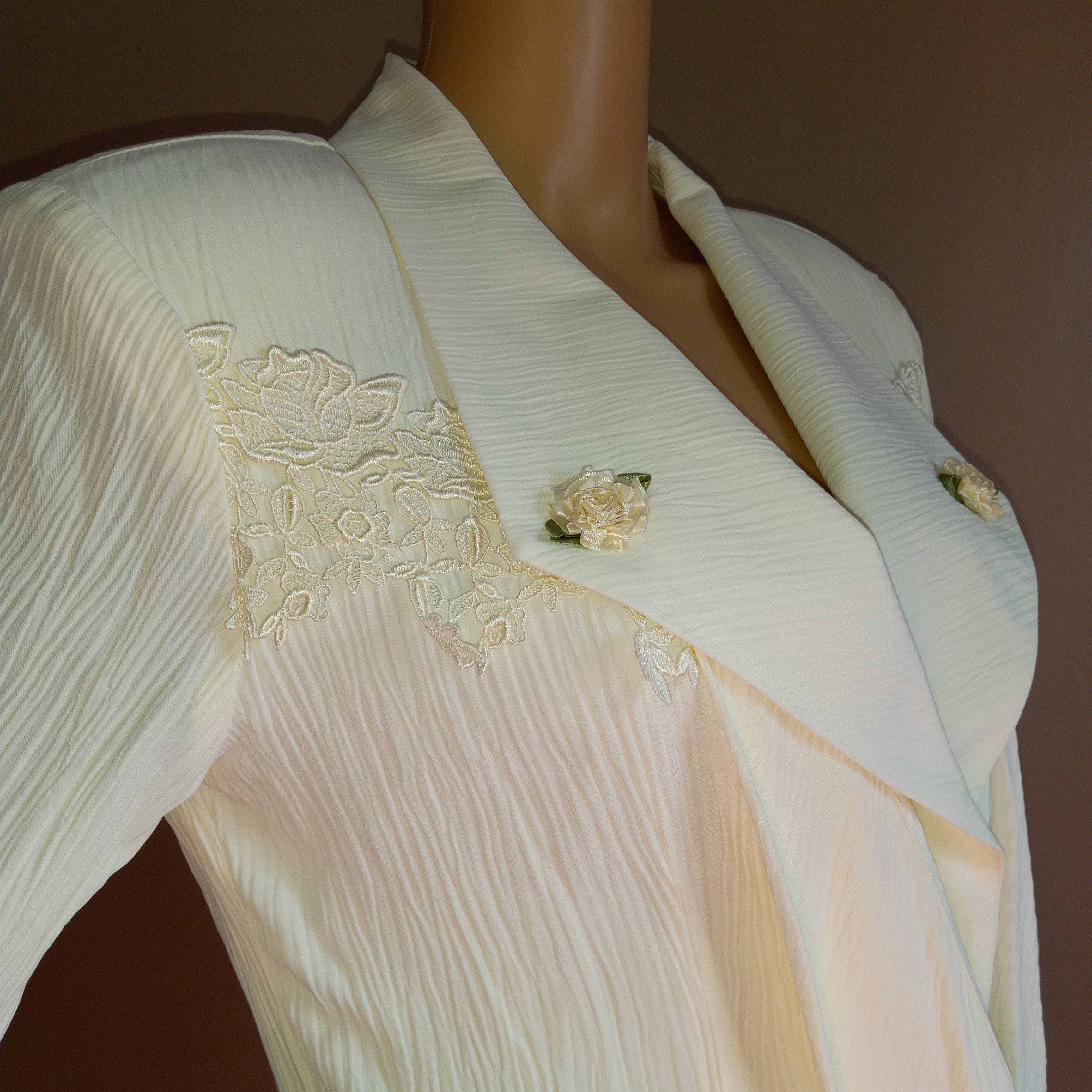 80’s White Acetate Rayon Dress Jacket by Lavende - Image 5