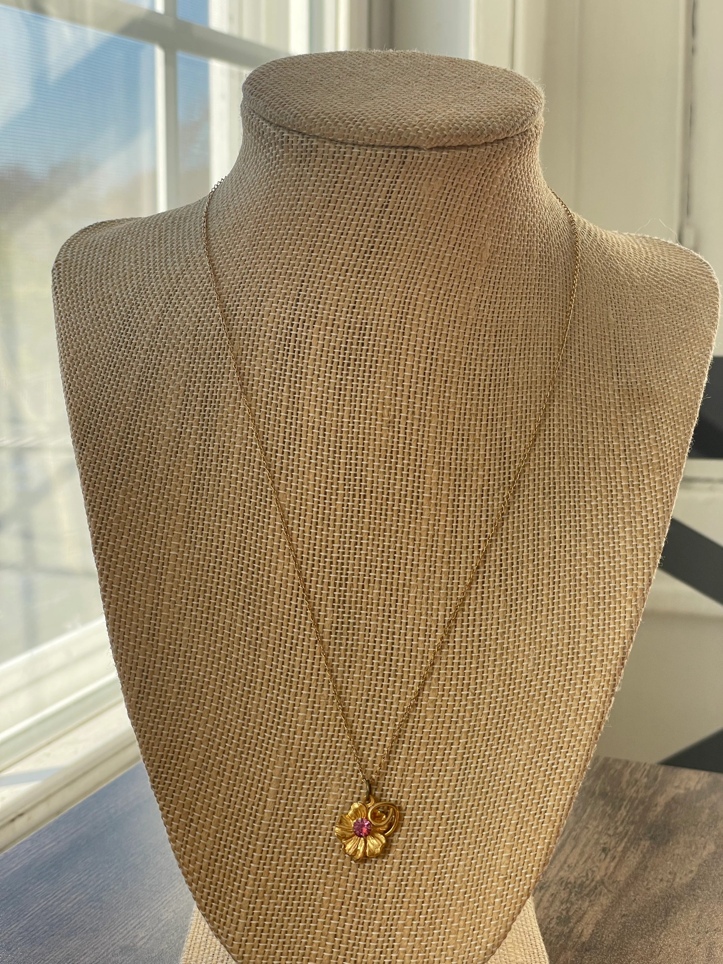 80s 12k Gold Filled Chain With Flower Pendant - Image 3
