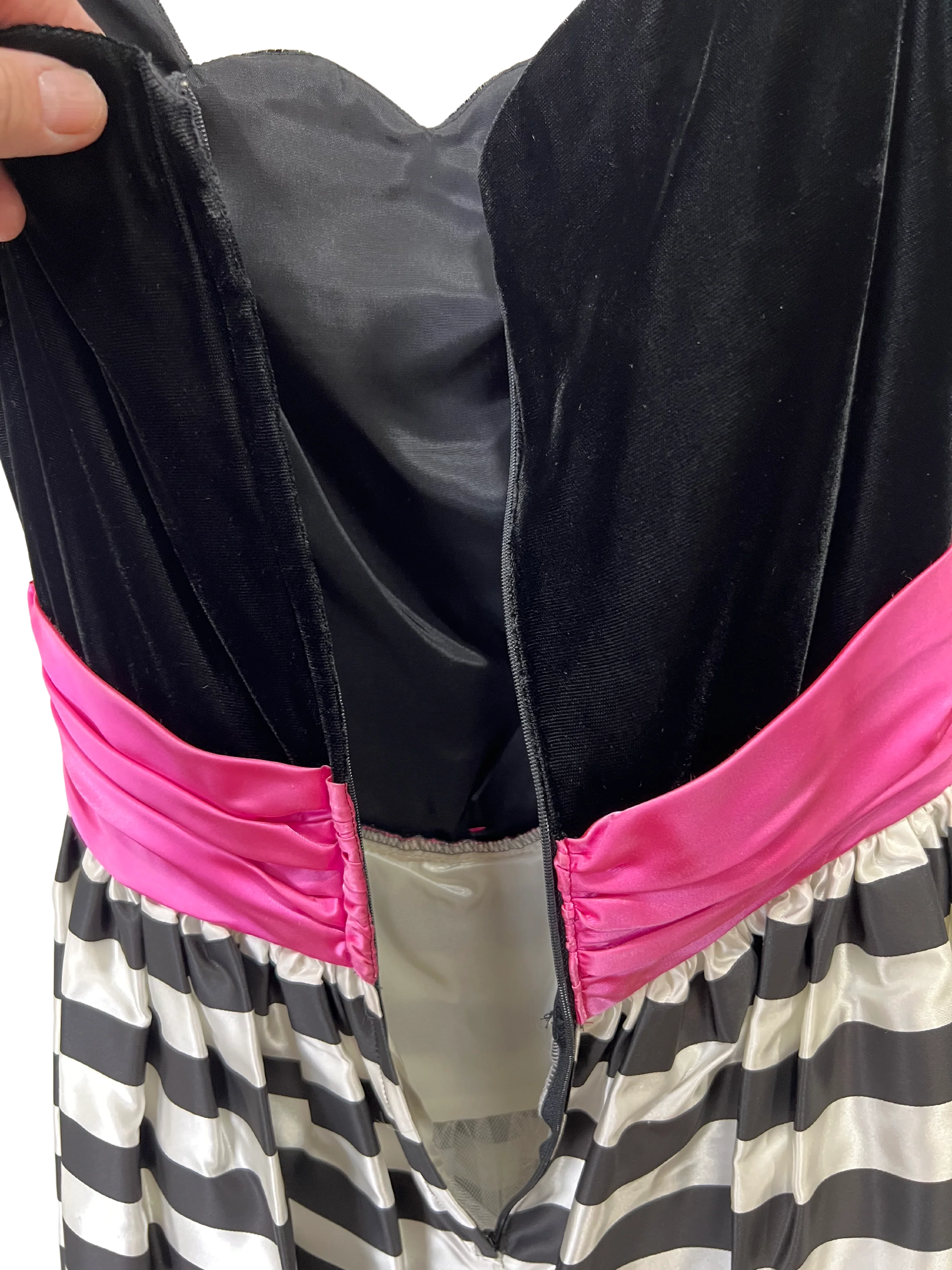 80s 80s Roberta Black Velvet And Satin Dress By Roberta - Image 2