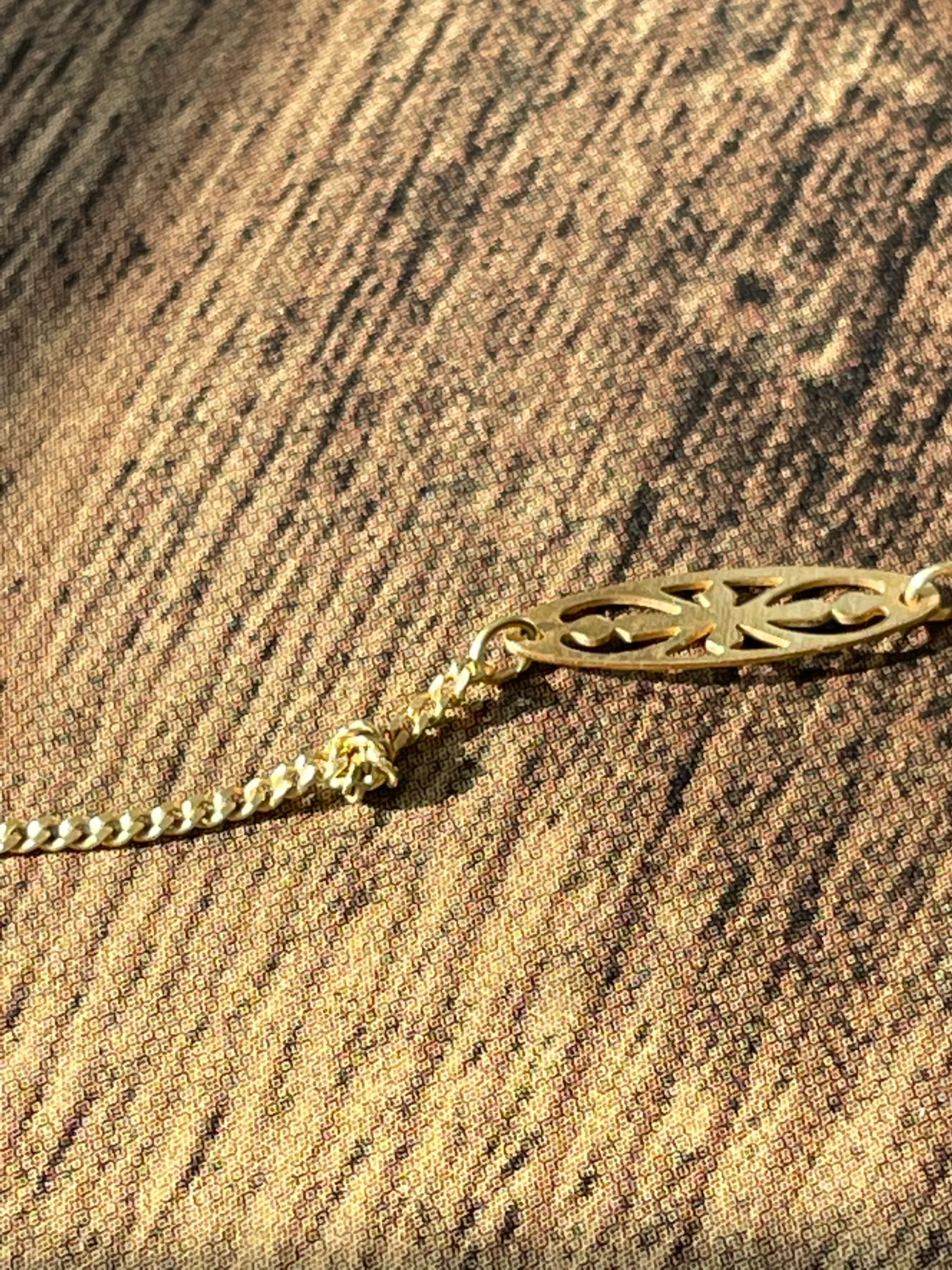 80s/90s 18k Gold Chain With Gold Accents - Image 4