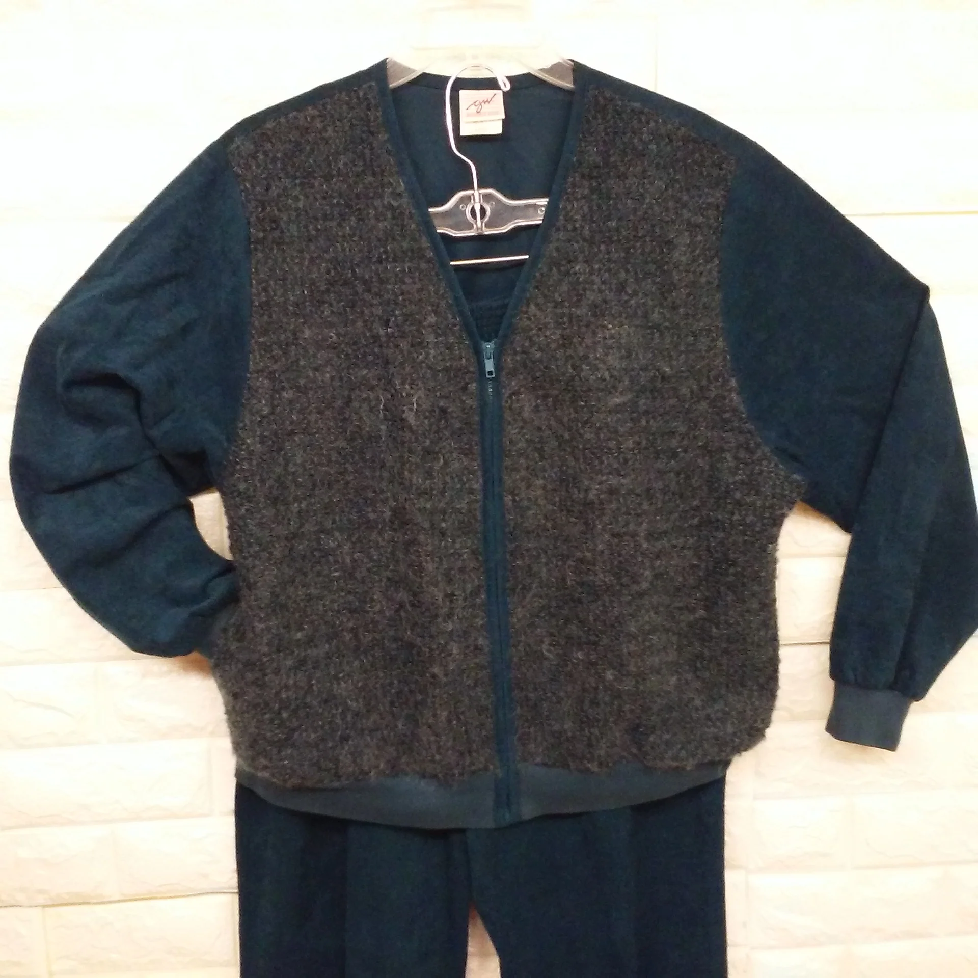 80s/90s 2pc Knitwear Cardigan Tracksuit Jacket Pant Teal By G.w. - a Division of Graff Made In Usa - Image 4