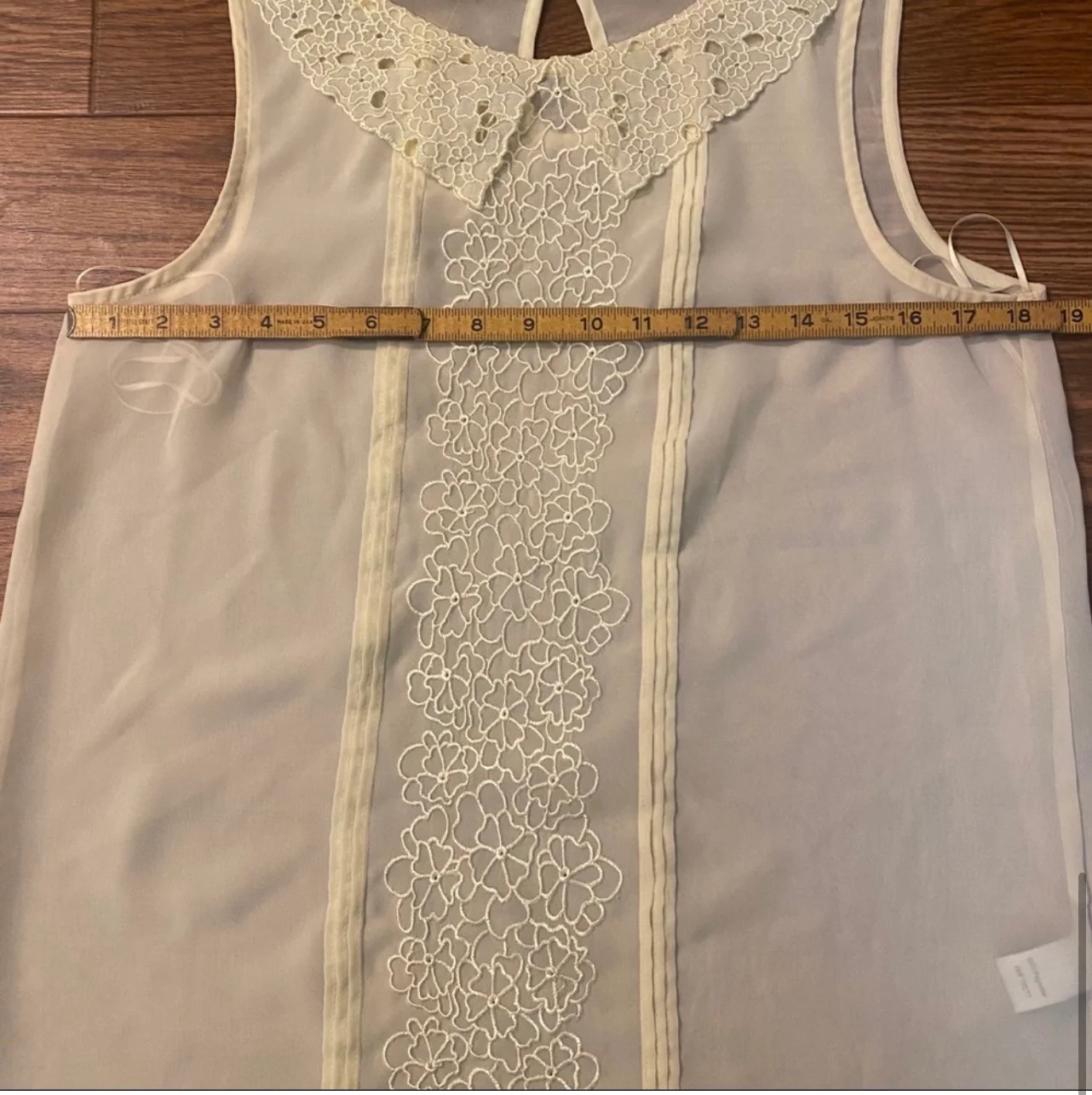 80s/90s 50s Inspired Yellow Sheer Sleeveless Blouse Medium - Image 5