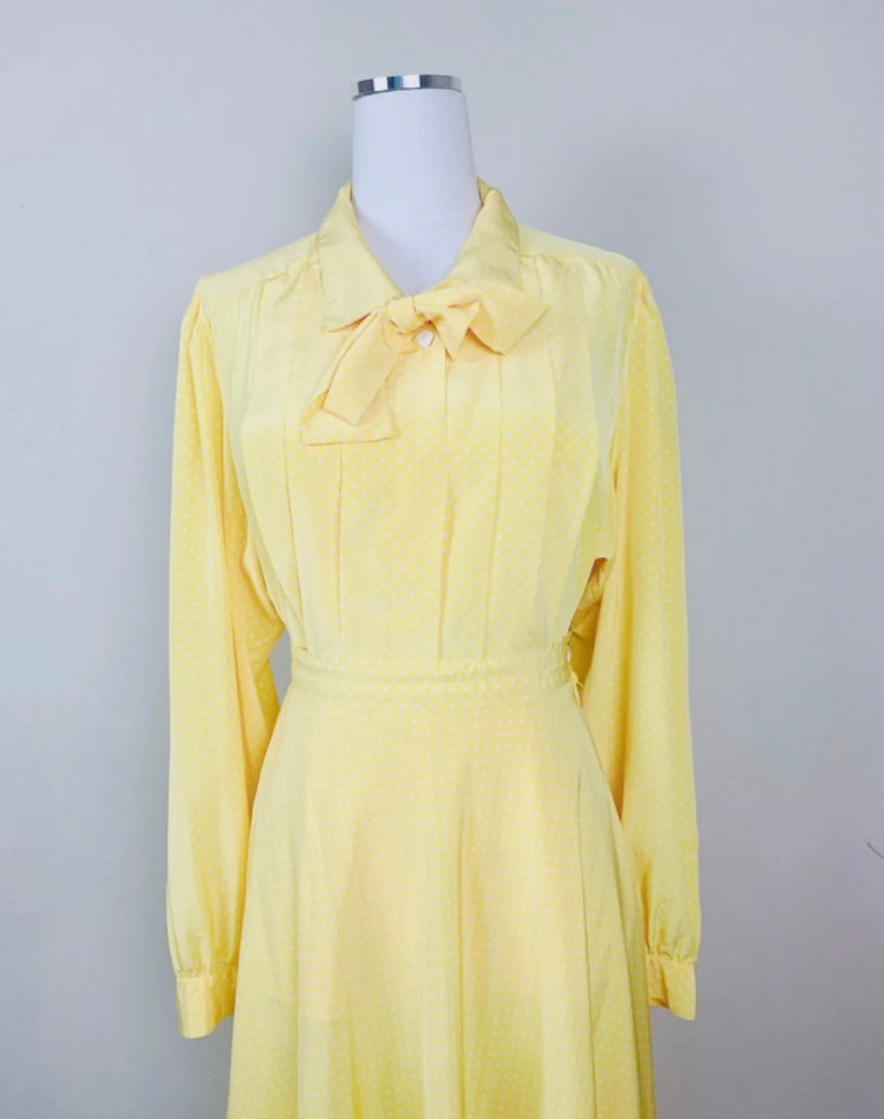 80s/90s 80s Vintage Chaus Pastel Yellow Polka Dot Skirt By Chaus - Image 4