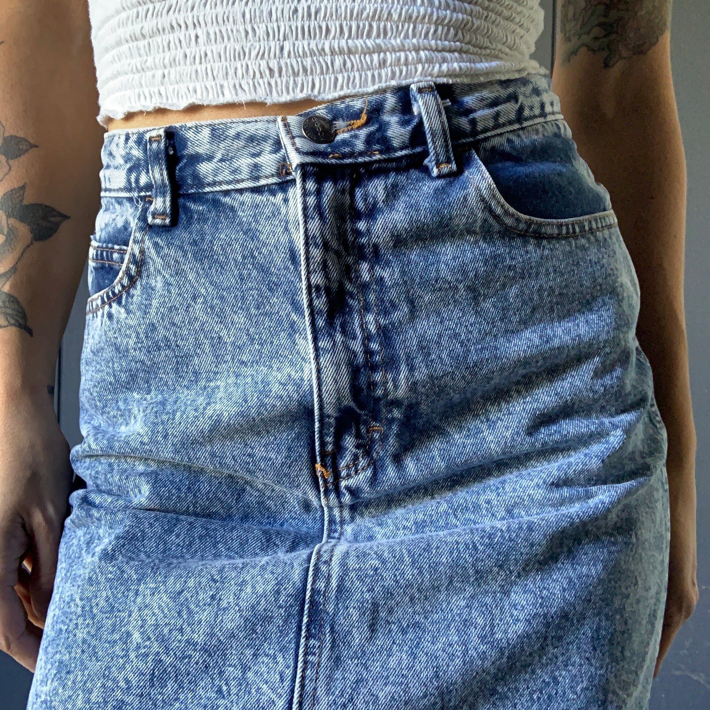 80s/90s Acid Wash Denim Skirt By Sasson - Image 4
