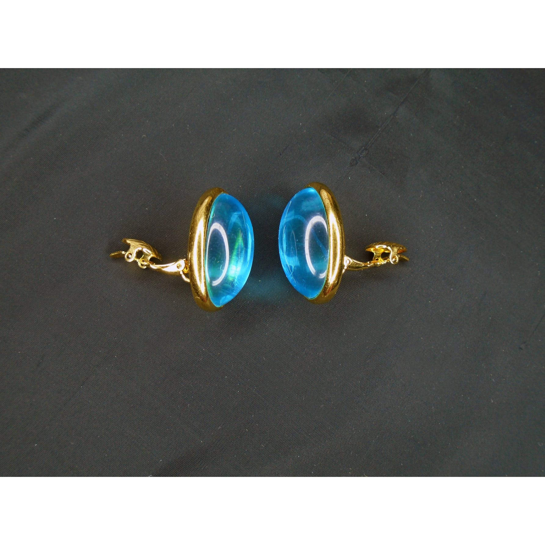 80s/90s Aqua " Crystal Ball " Clip On Earrings Are Magical By Trifari - Image 8