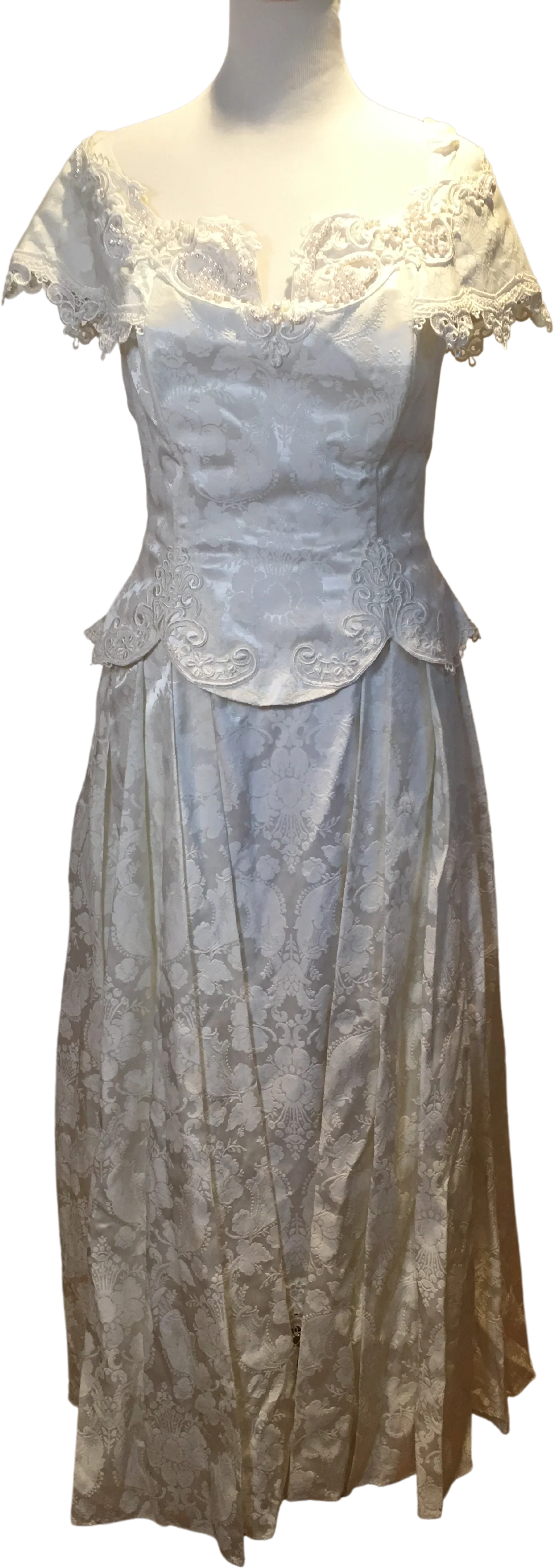 80s/90s Beautiful Vintage Beige Wedding Gown - Size 13/14 By Jessica McClintock