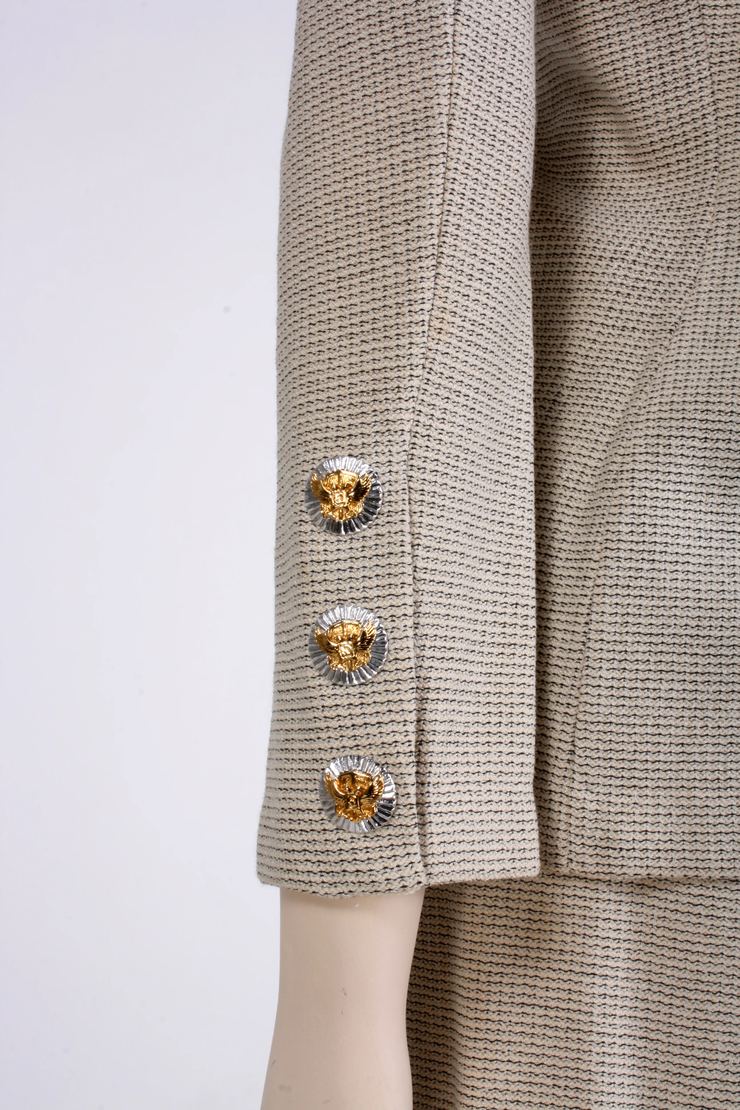 80s/90s Beige Santana Knit Tweed Jacket Top Skirt Suit Set By St. John - Image 8