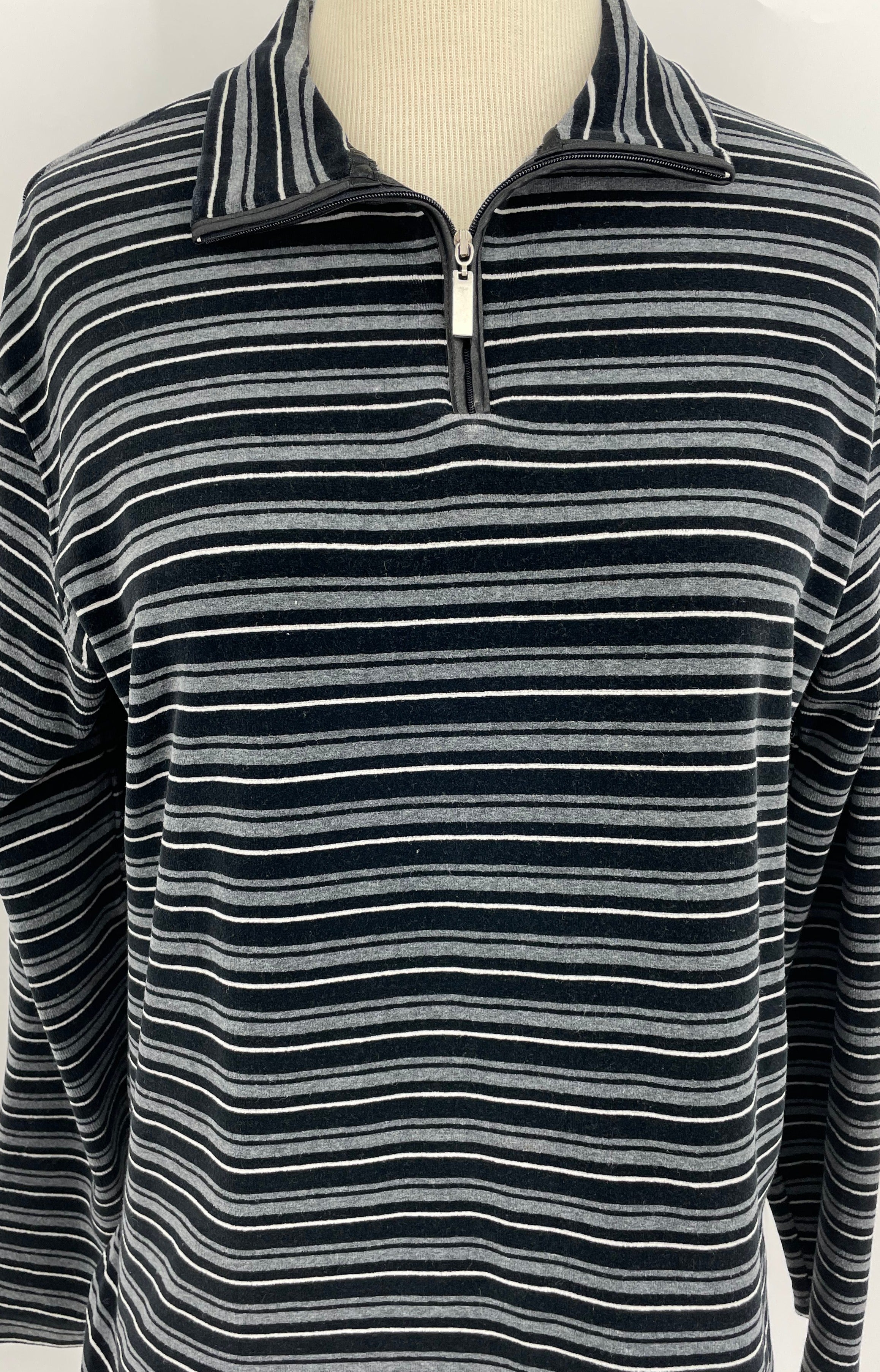 80s/90s Black And Gray Striped Pullover Jacket By Pacer by Karen Scott - Image 5