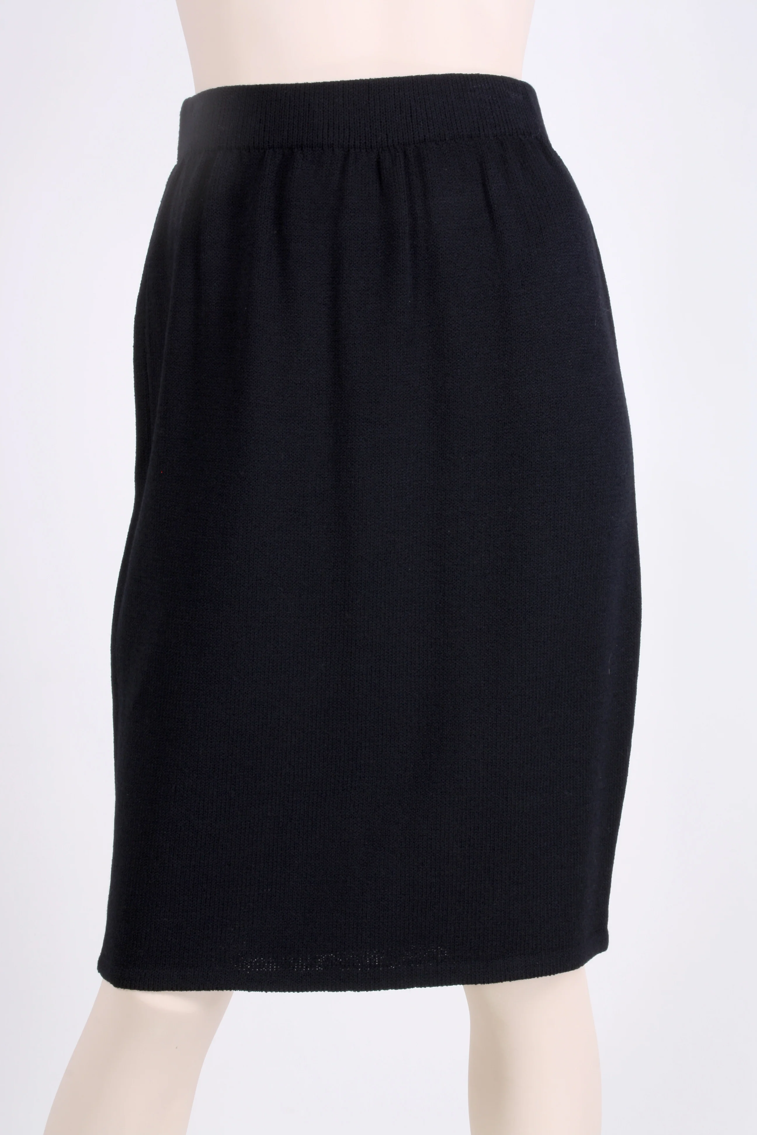 80s/90s Black Santana Wool Knit Knee Skirt By St. John Evening - Image 3