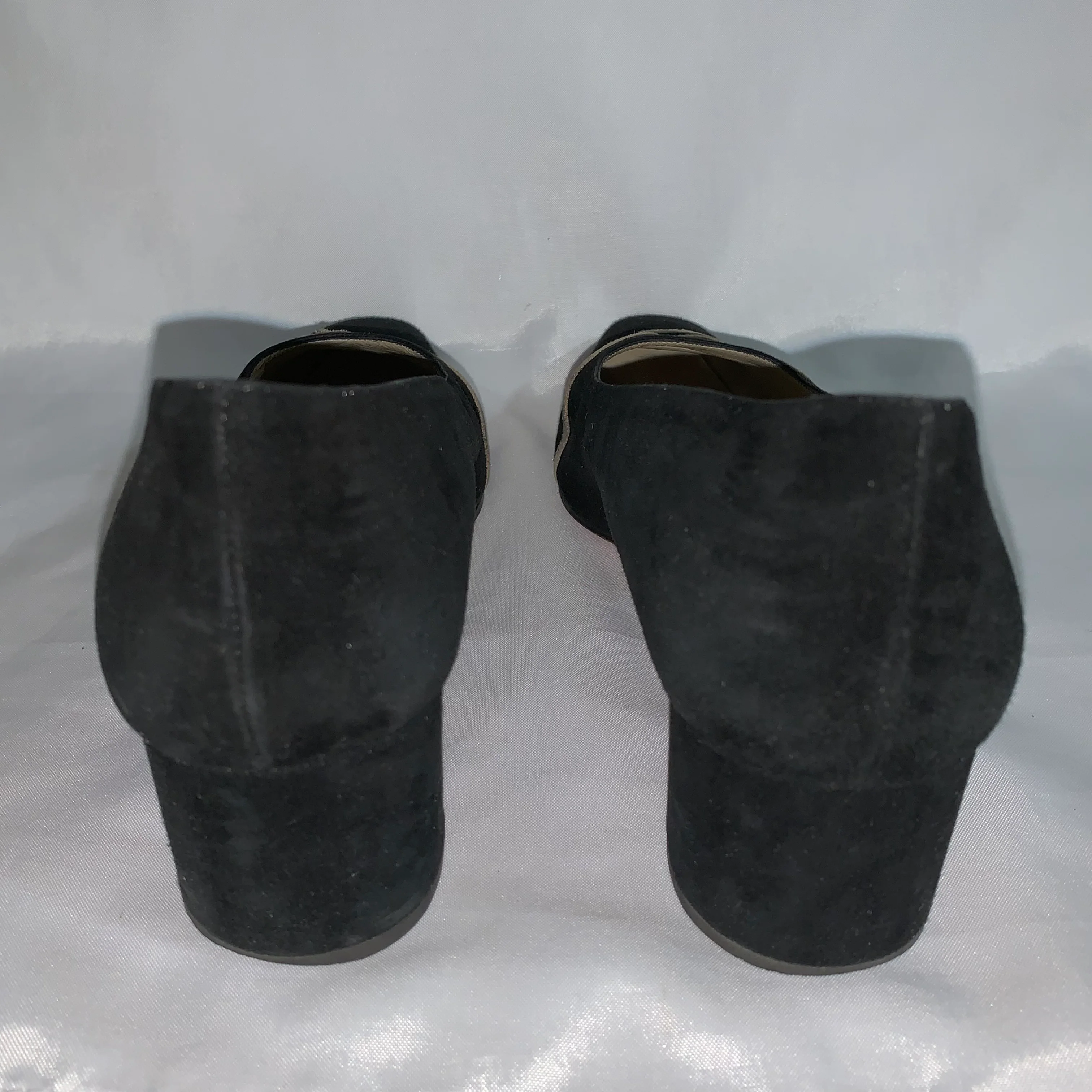 80s/90s Black Suede Block Heel Pumps Size 39.5 Soutache By Christian Louboutin - Image 6