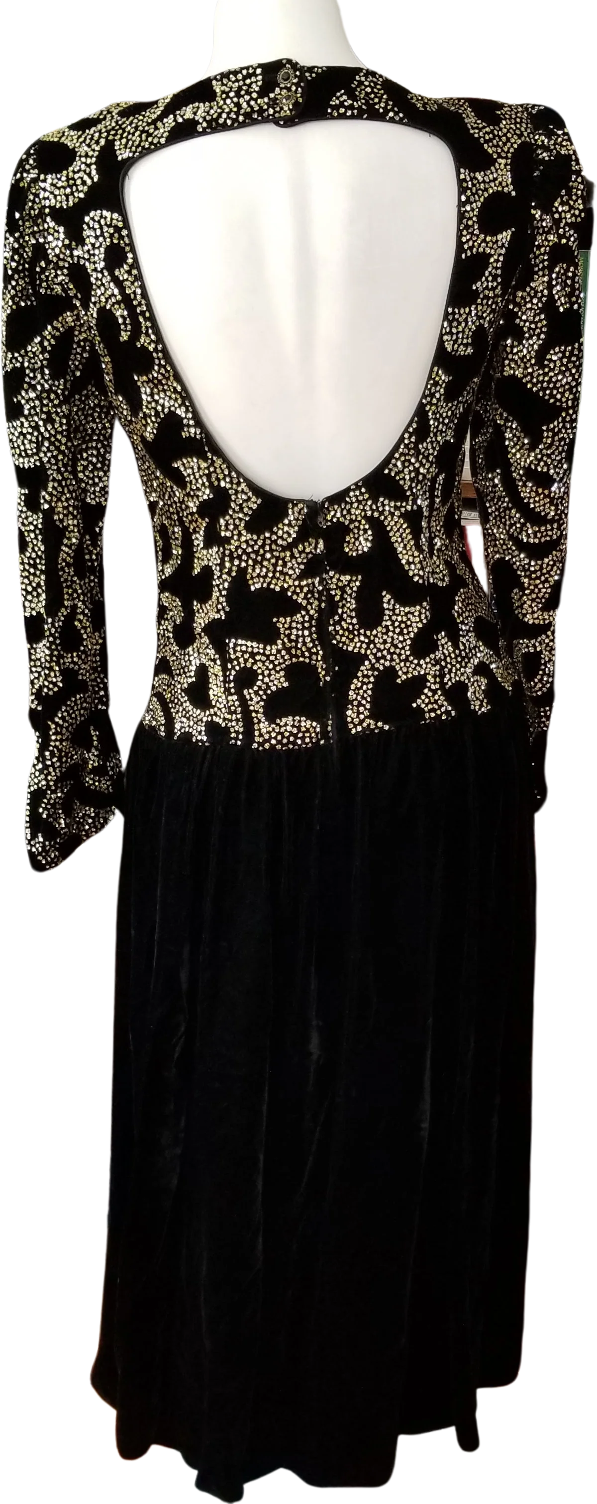 80s/90s Black Velvet Open Back L/s Midi Gown Dress By Ricki Lang for Nuit - Image 2