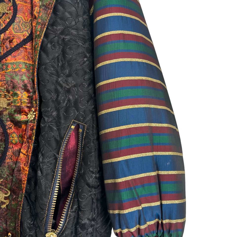 80s/90s Brocade Embroidered Puffy Jacket Coats By J. Gallery - Image 4