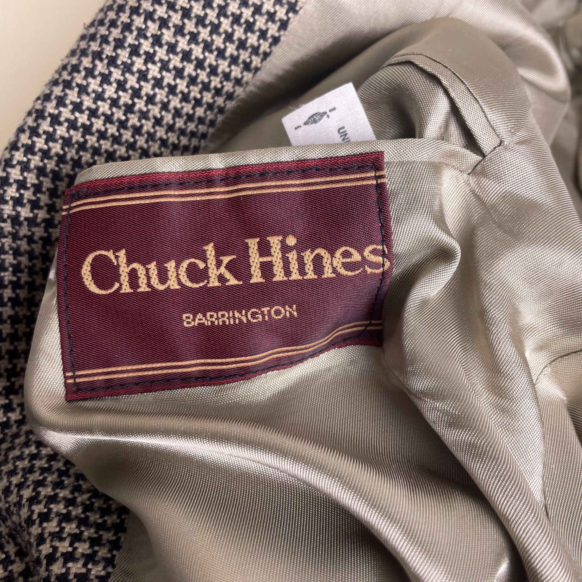 80s/90s Brown Houndstooth 2 Button Ventless Sport Coat By Chuck Hines - Image 4