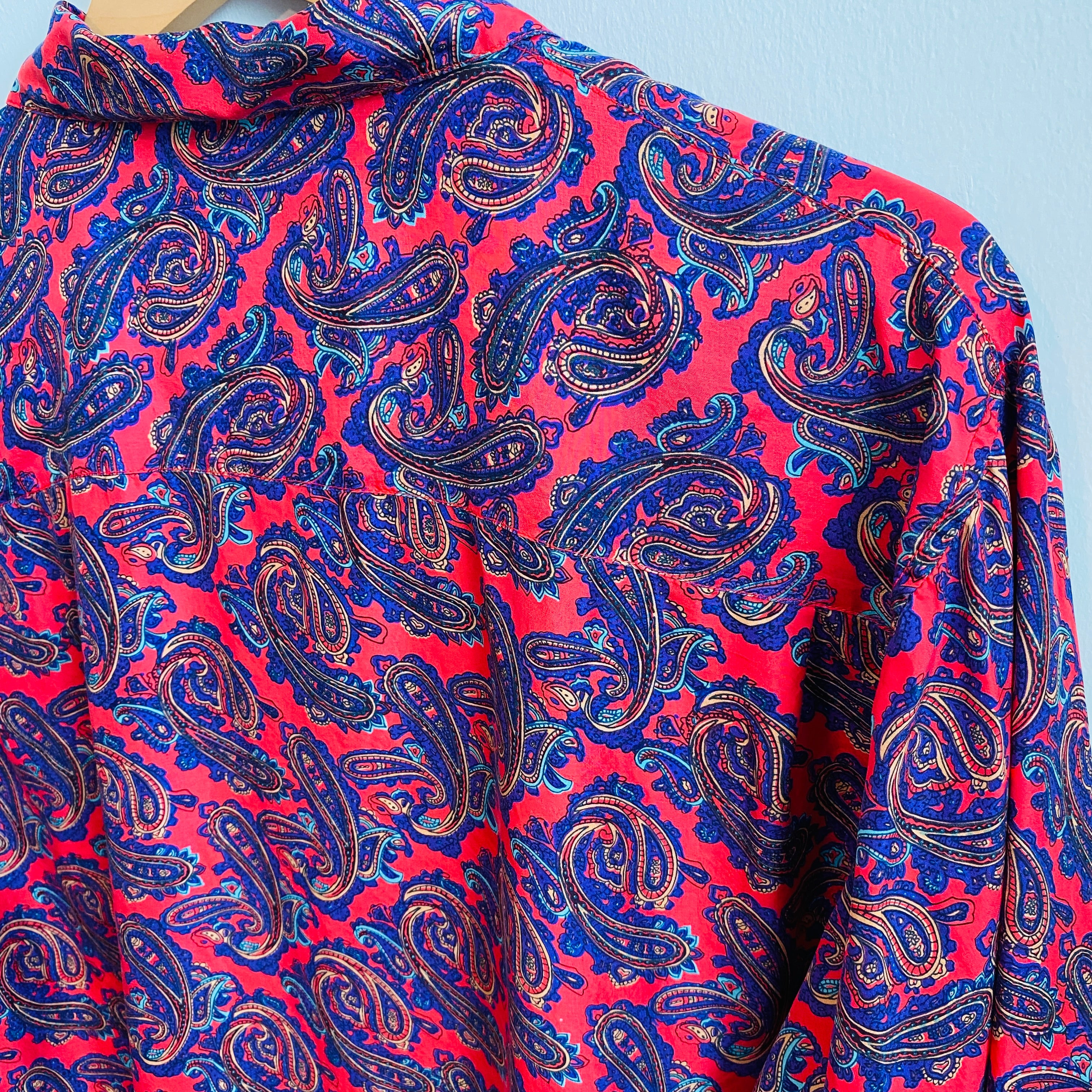 80s/90s Coral Pink Multicolor Paisley 100% Silk Blouse By Bogari - Image 6