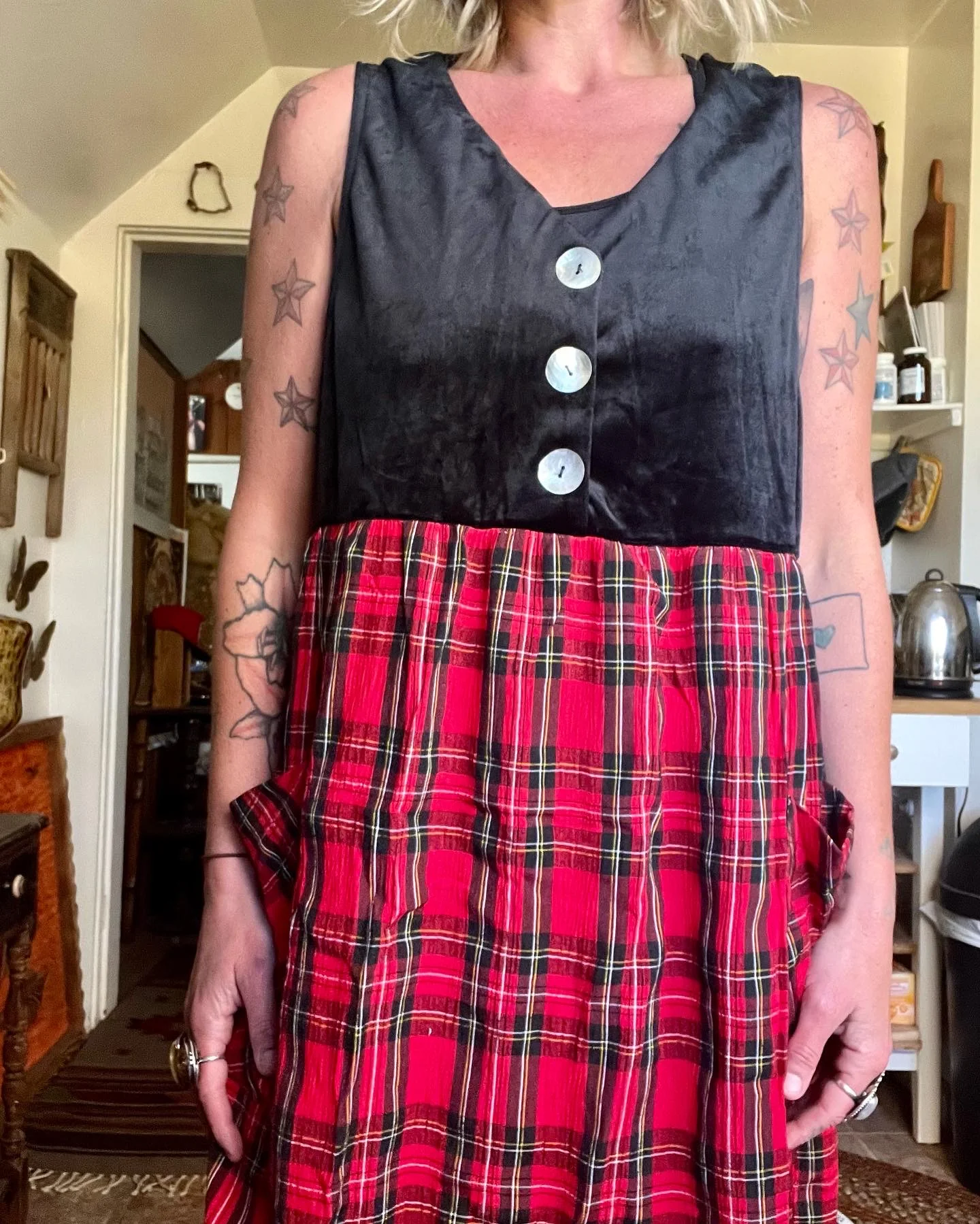 80s/90s Crushed Velvet Plaid Holiday Dress Size Large By Caroline Wells - Image 4