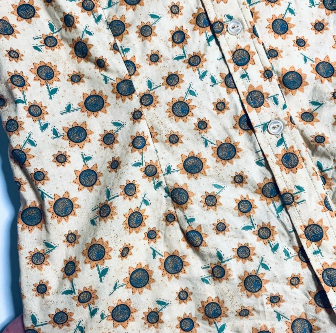 80s/90s Custom Made Sunflower Sleeveless Button Up Blouse By Winning Designs - Image 5