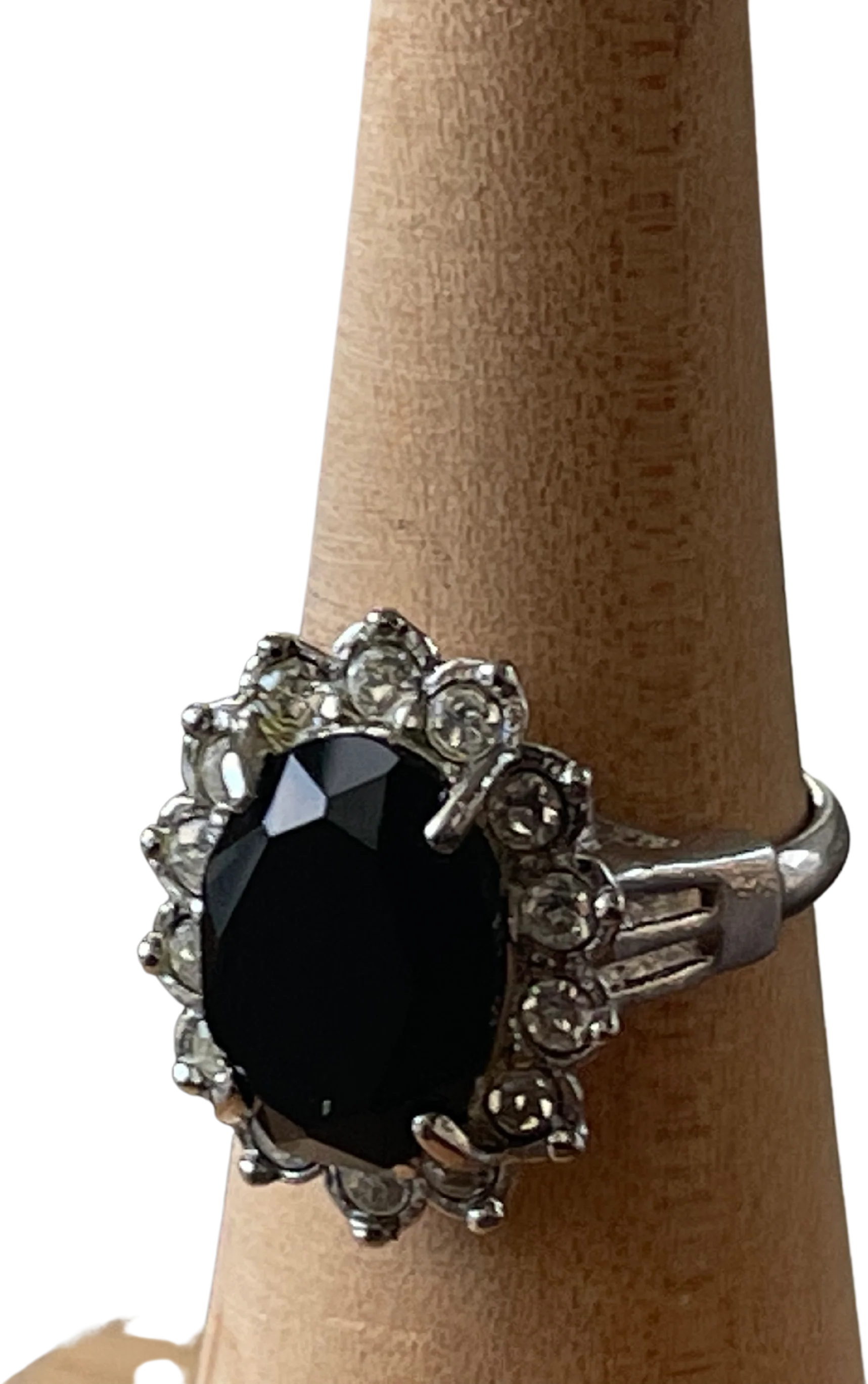 80s/90s Cz Andblack Rhinestone Cocktail Ring By Avon