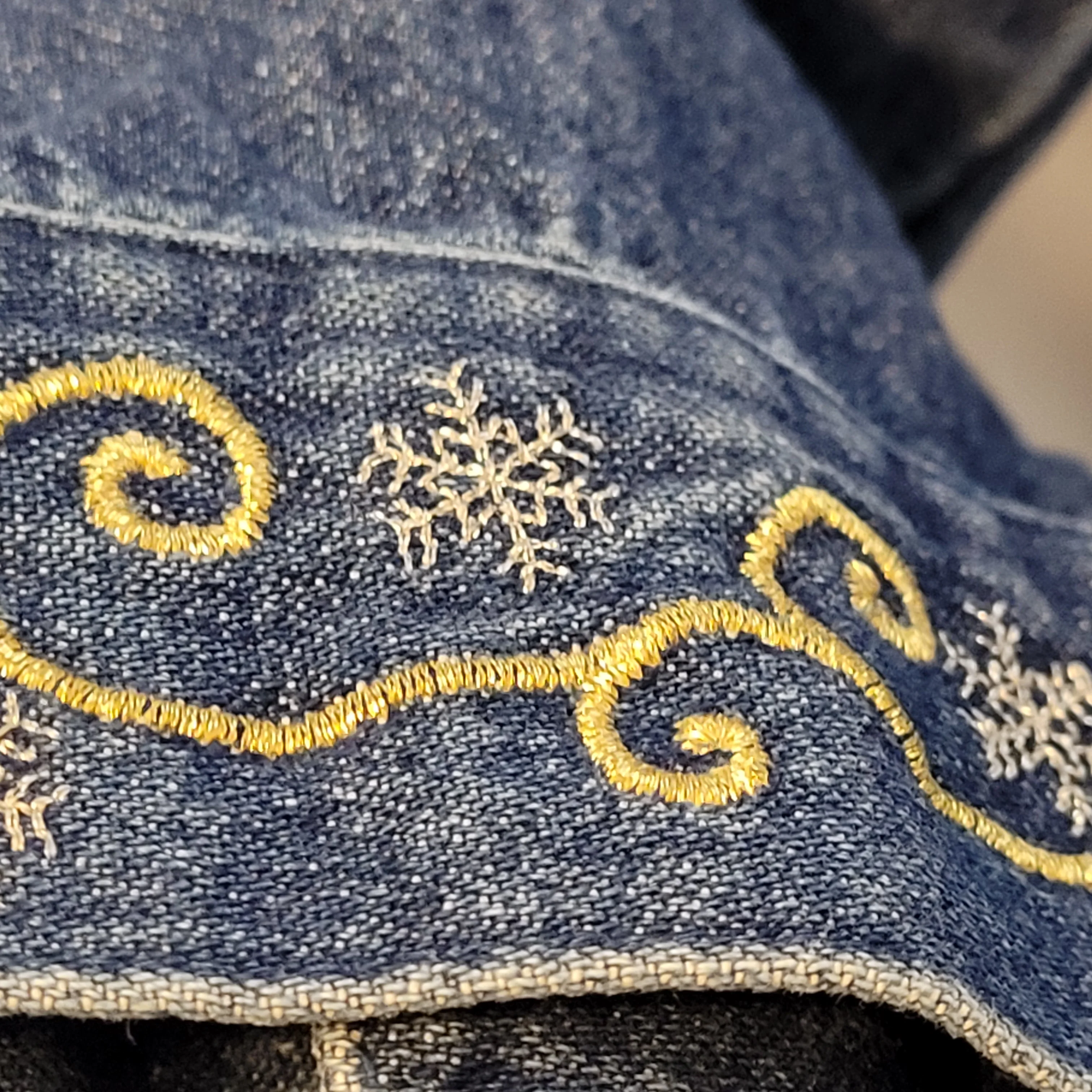 80s/90s Denim Christmas Shirt Embroidered Large Button Up By Westbound - Image 8