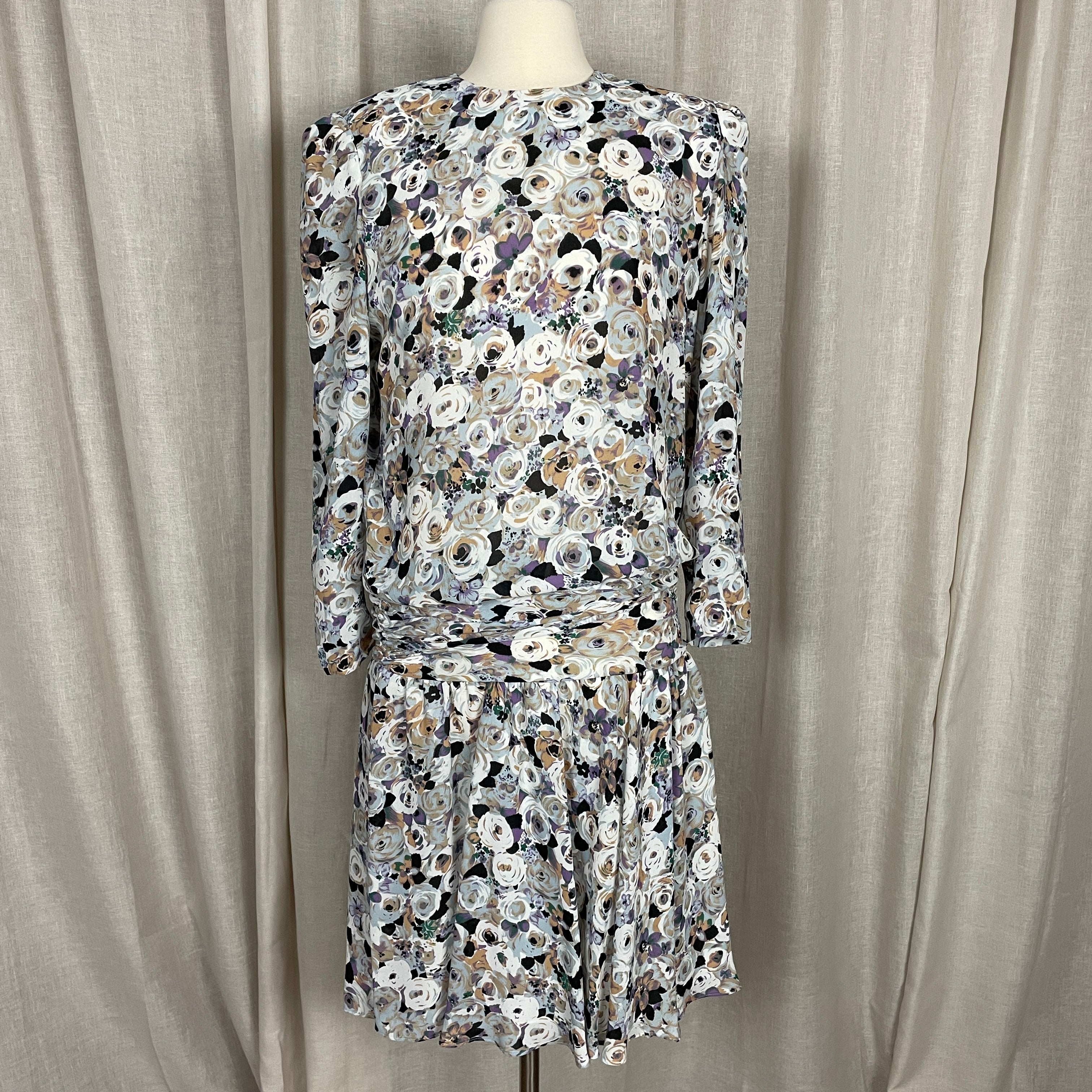 80s/90s Dress Medium Gray White Floral Long Sleeve Ruffle By Liz Roberts - Image 3