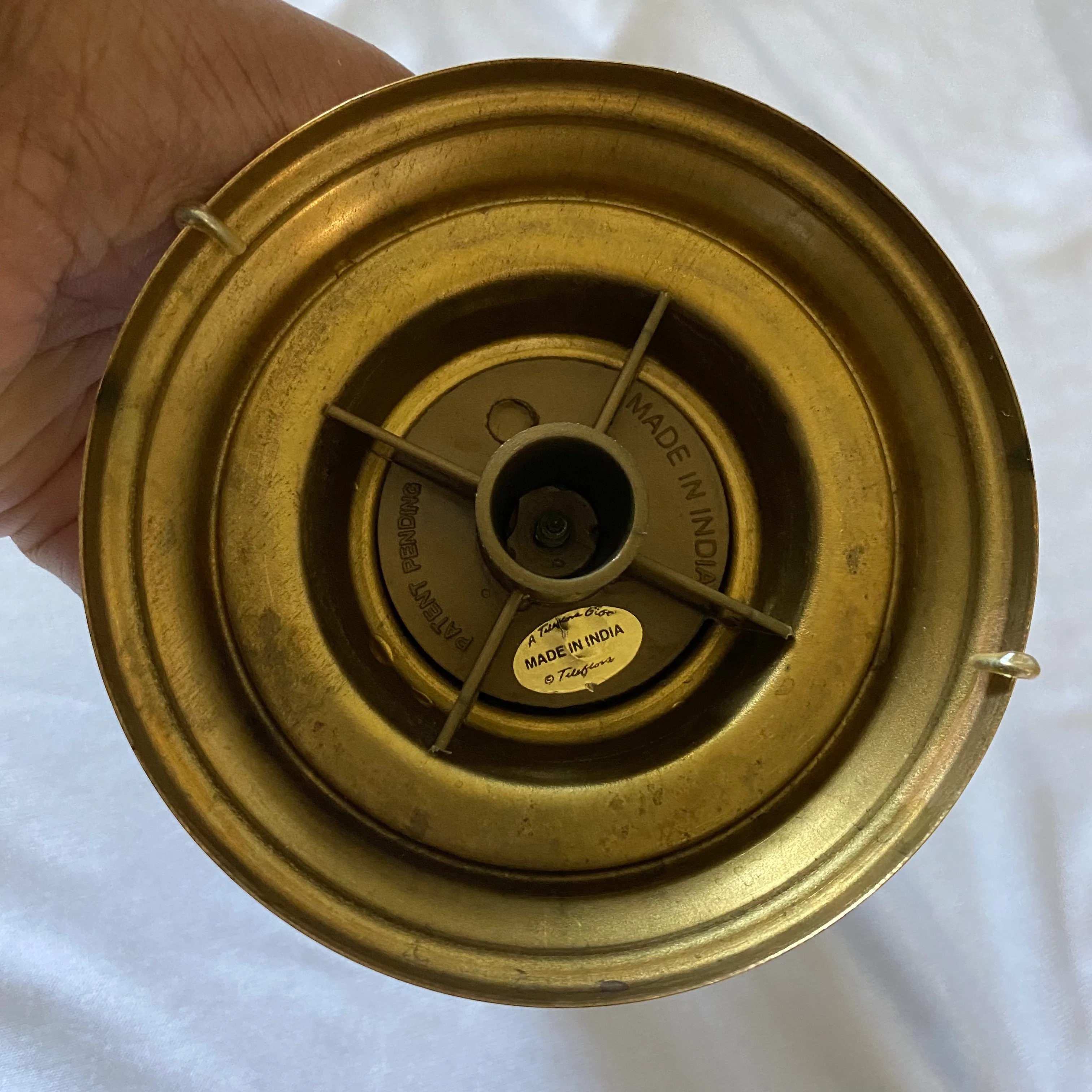 80s/90s Etched Glass And Brass Hurricane Lamp - Image 6