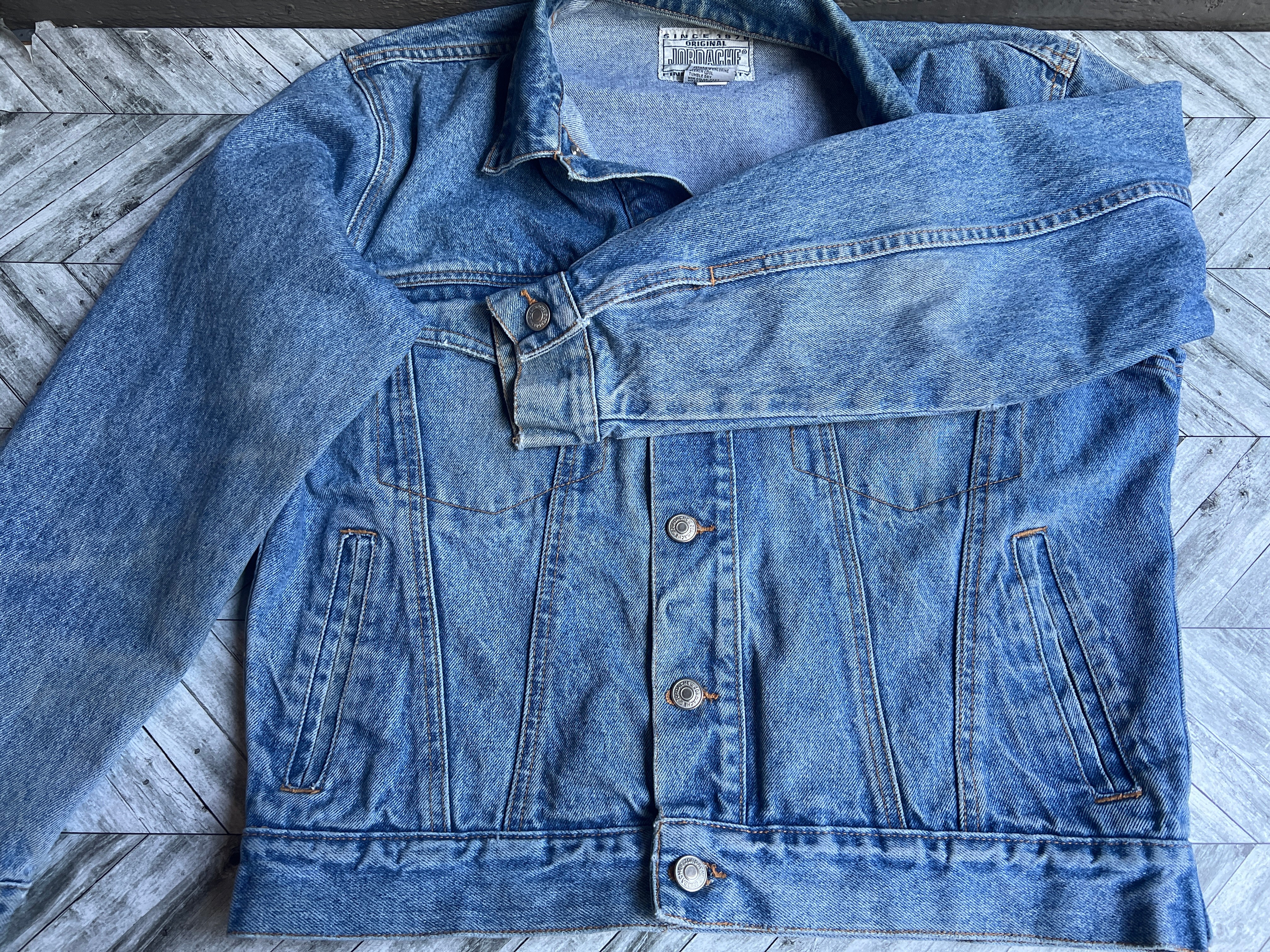 80s/90s Fitted Blue Denim Distressed Jean Jacket By Jordache - Image 11