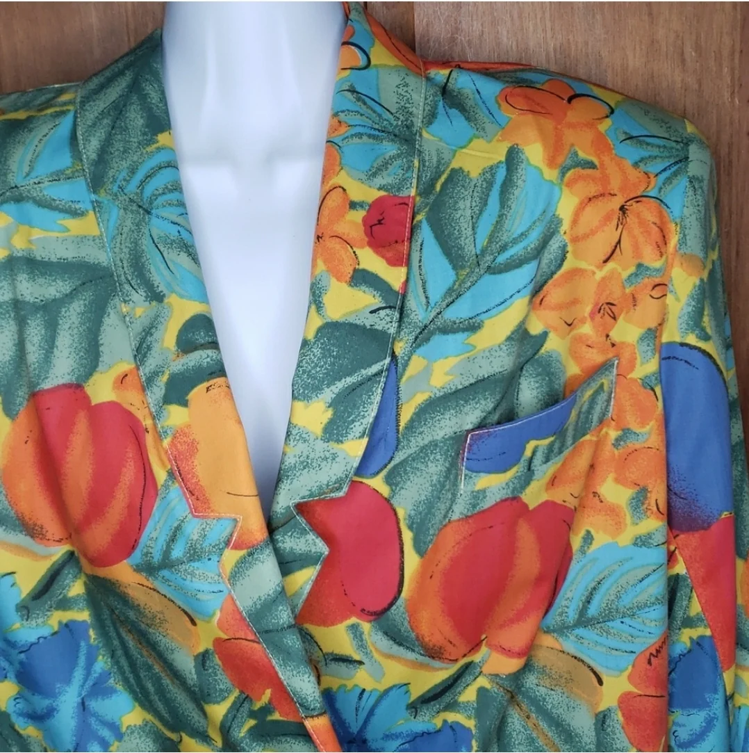80s/90s Foxrun Floral Fruit Blazer Jacket By Lucien Padawer - Image 3