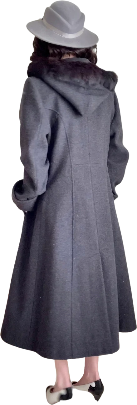 90s/00s Full Length Wool Overcoat With Fur Trim Hood By Worthington - Image 5