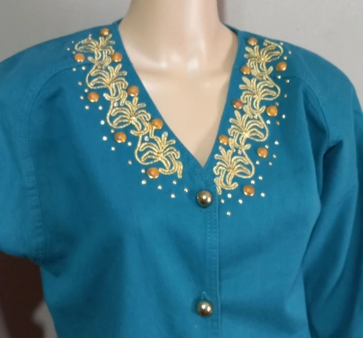 80s/90s Golden Embroidery Cotton Aqua V-neck Denim Jacket By Bingo Bingo - Image 3