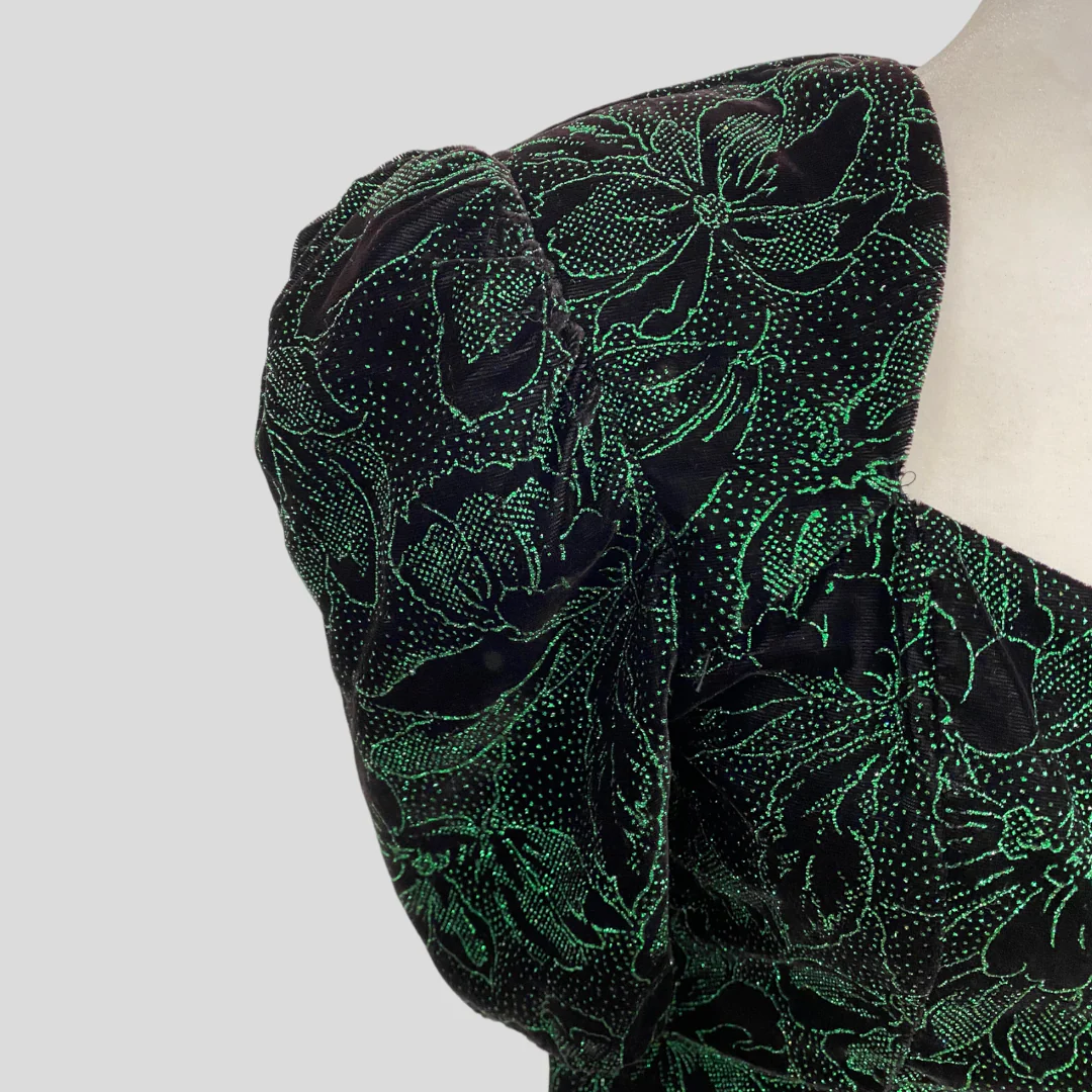 80s/90s Gothic Black Green Glitter Bow Back Top By Gunne Sax - Image 4