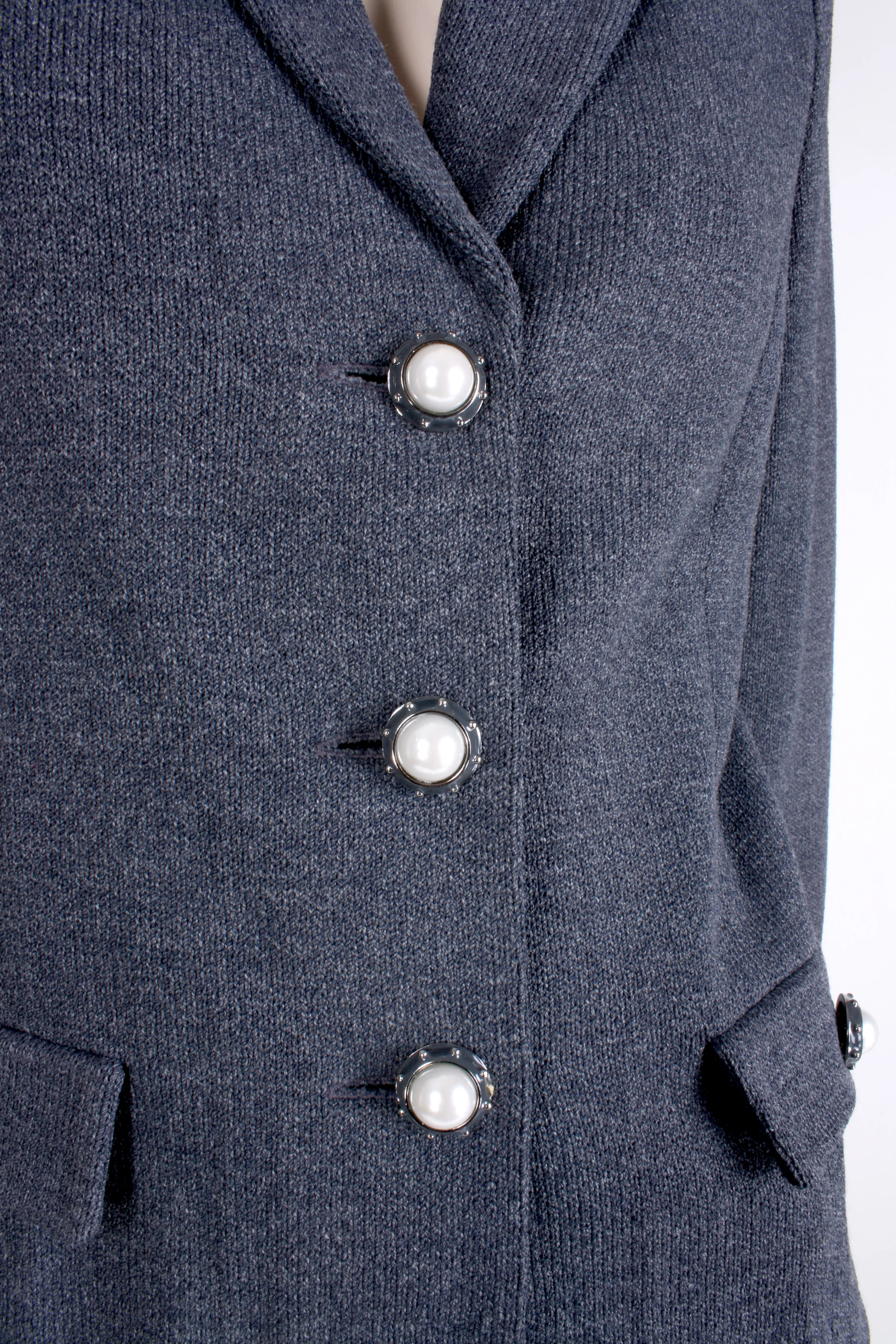 80s/90s Gray Santana Knit Blazer Jacket Top Pant Suit Set By St. John Collection - Image 5