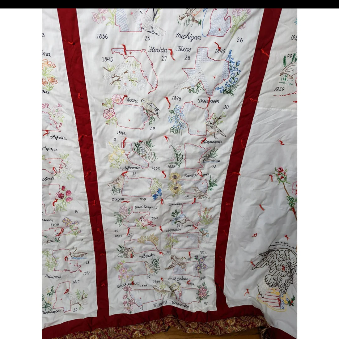 80s/90s Handmade Quilt Embroidered 50 States - Image 12