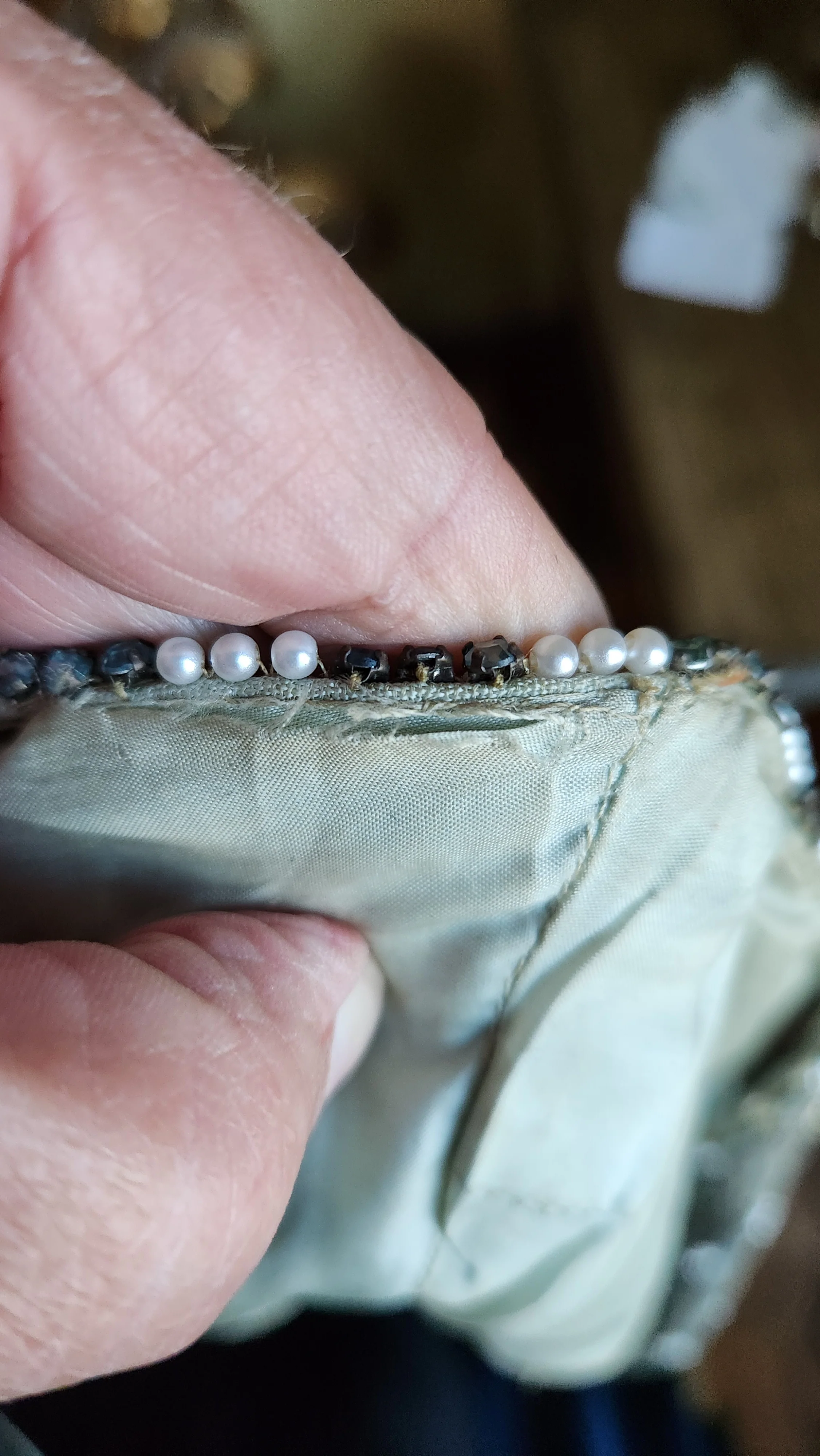 80s/90s Heavily Beaded Silver Vest With Pearl Accents - Image 10