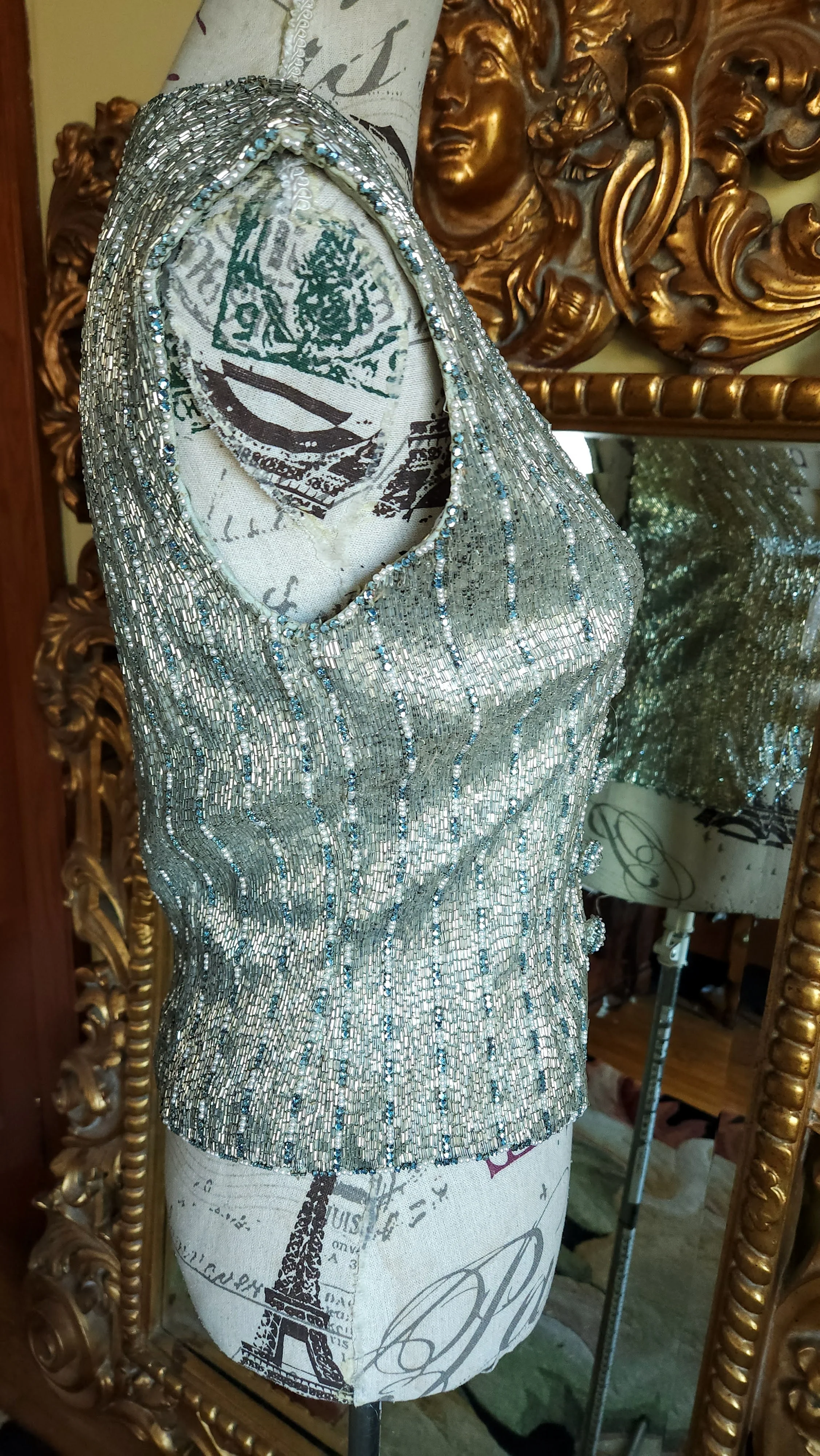 80s/90s Heavily Beaded Silver Vest With Pearl Accents - Image 3