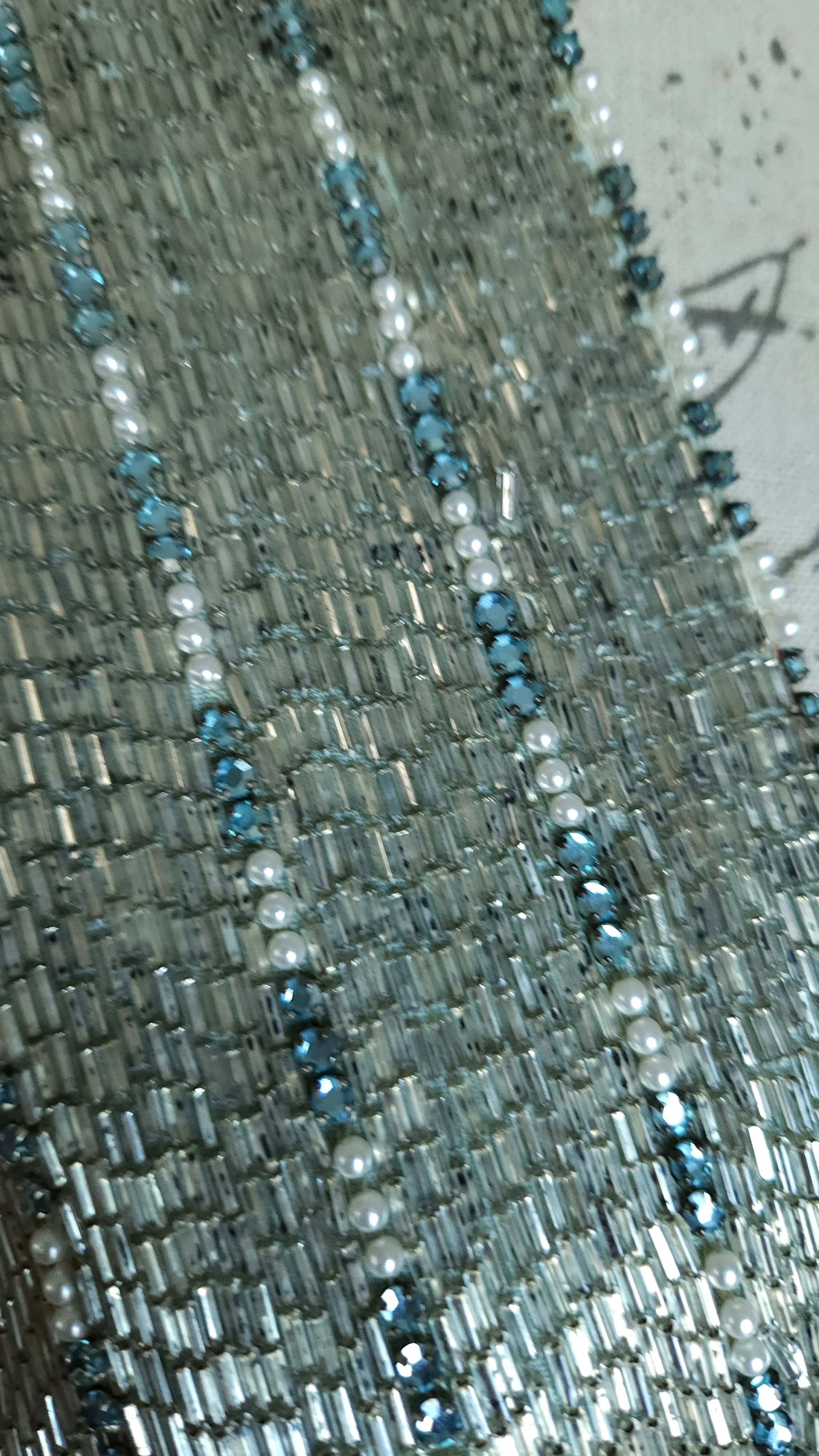 80s/90s Heavily Beaded Silver Vest With Pearl Accents - Image 6