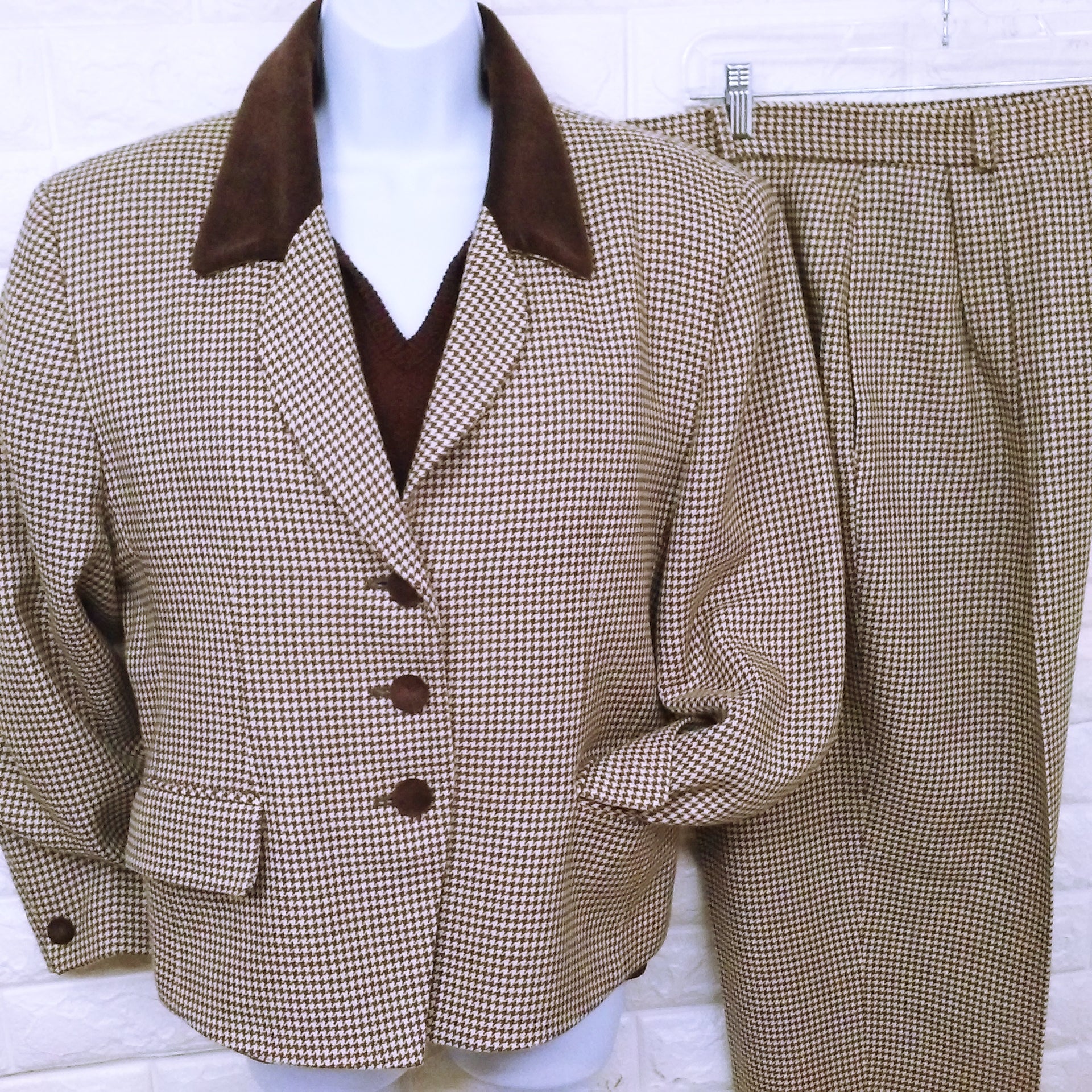 80s/90s Houndstooth Blazer Trouser Suit 2pc Set Wool Lined By Jh Collectibles Garment Union Tags Usa-Made - Image 2