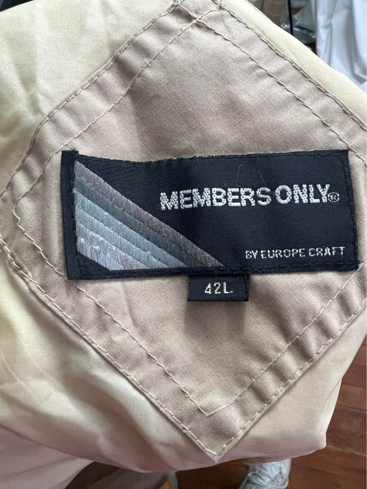 80s/90s Khaki Tan Windbreaker Jacket 42l By Member's Only - Image 4