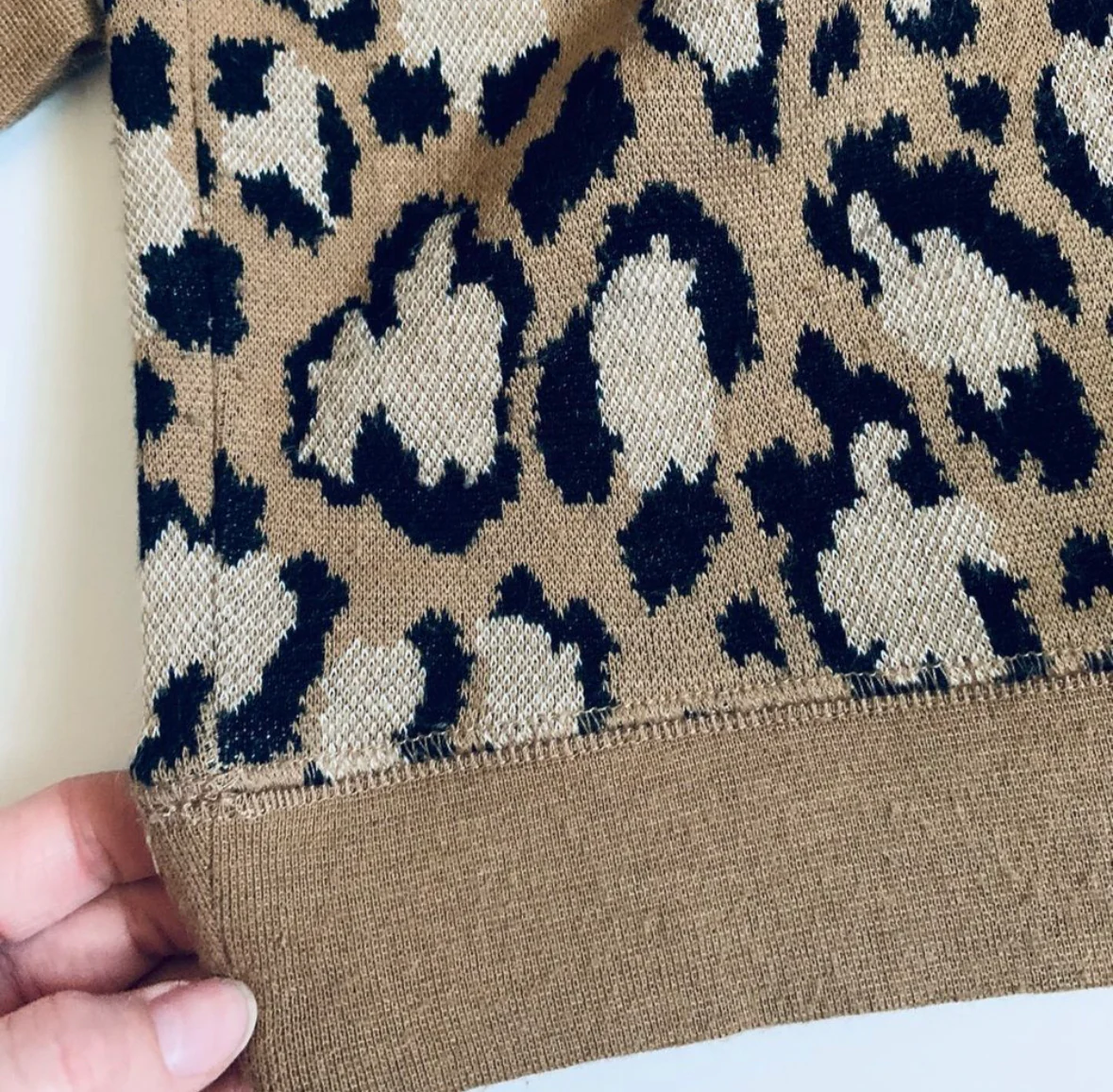 80s/90s Leopard Print Long Sleeve Henley Top By Cathy Daniels - Image 6