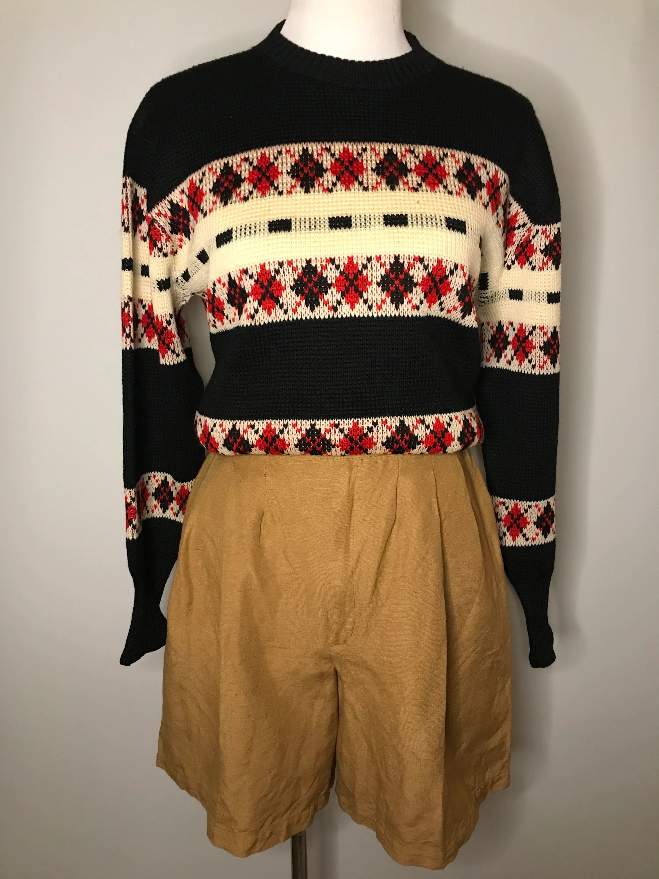 80s/90s Linen Blend High Waisted Pleated Khaki Shorts By Giorgio Sant Angelo - Image 3